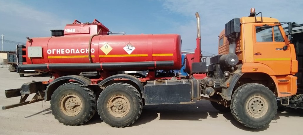 ЧЕЛЯБИНСКИЙ МАШИНОСТРОИТЕЛЬНЫЙ ЗАВОД 7074* на шасси КамАЗ 43118 6x6 Автотопливозаправщик 2022 г. - фото 2