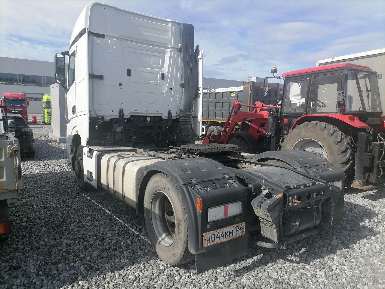 КамАЗ М1945 4x2 Седельный тягач 2023 г. - фото 2