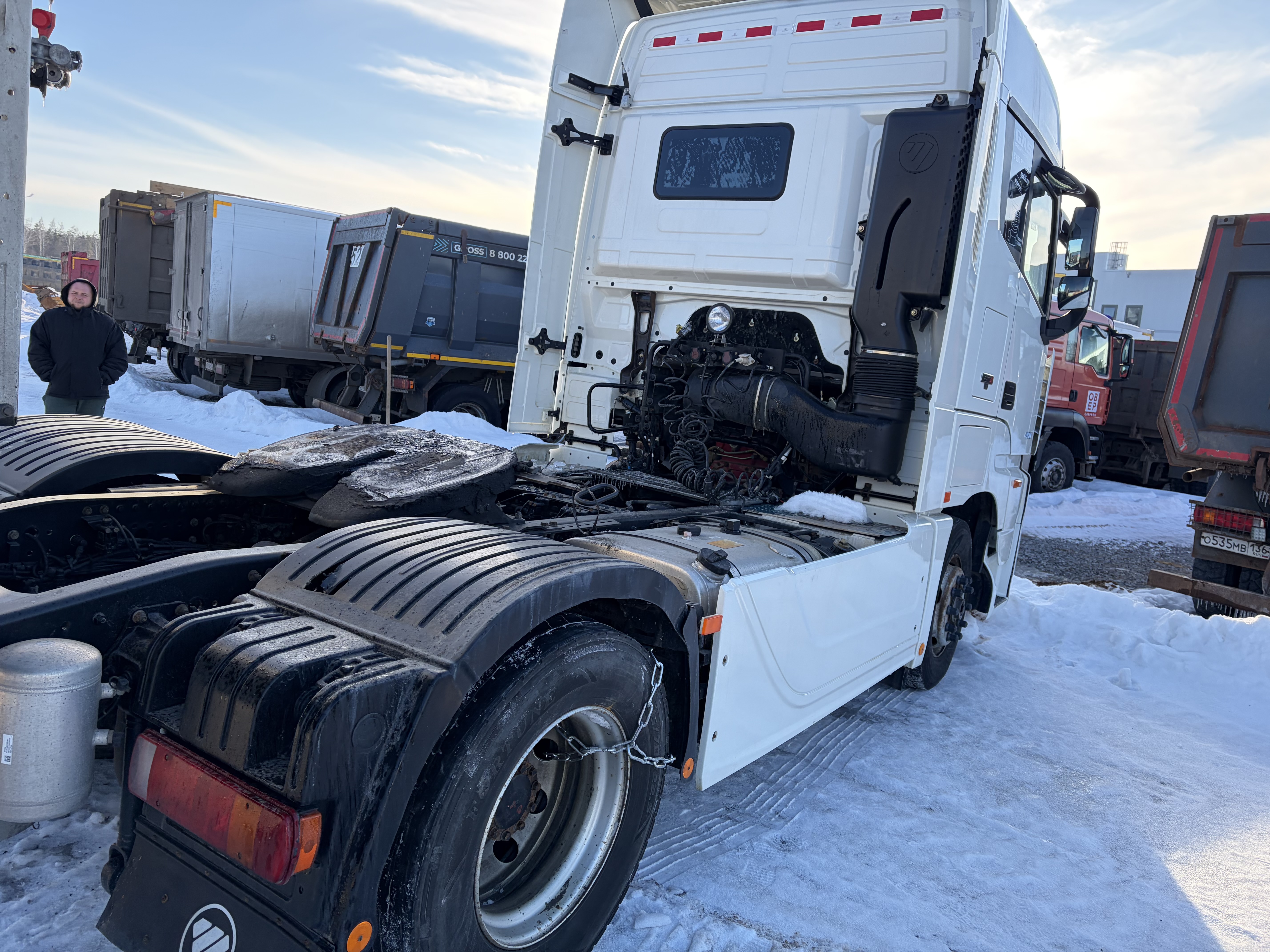 Foton AUMAN 4x2 Седельный тягач 2023 г. - фото 4