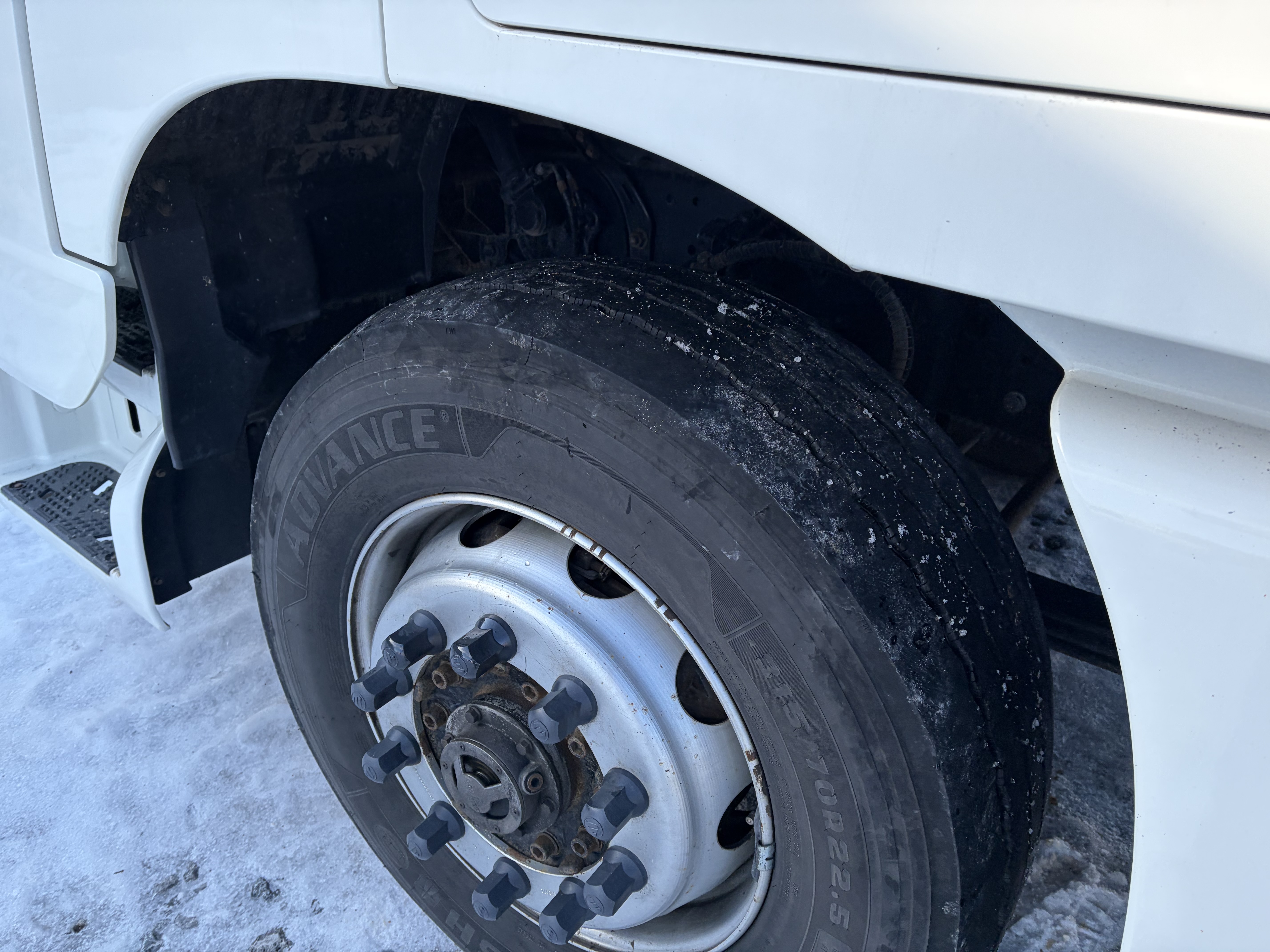 Foton AUMAN 4x2 Седельный тягач 2023 г. - фото 7