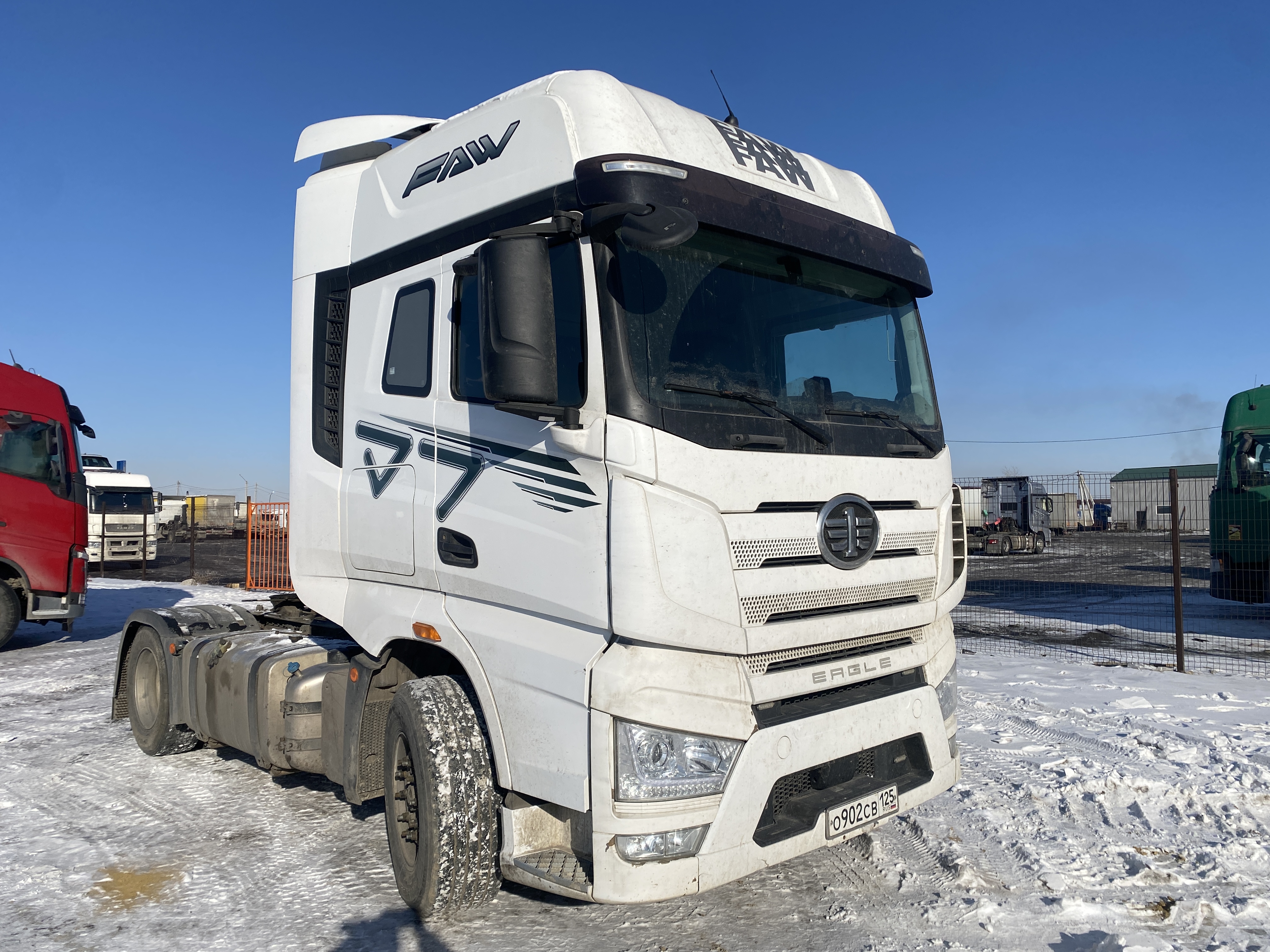 FAW J7 4x2 Седельный тягач 2023 г. - фото 2