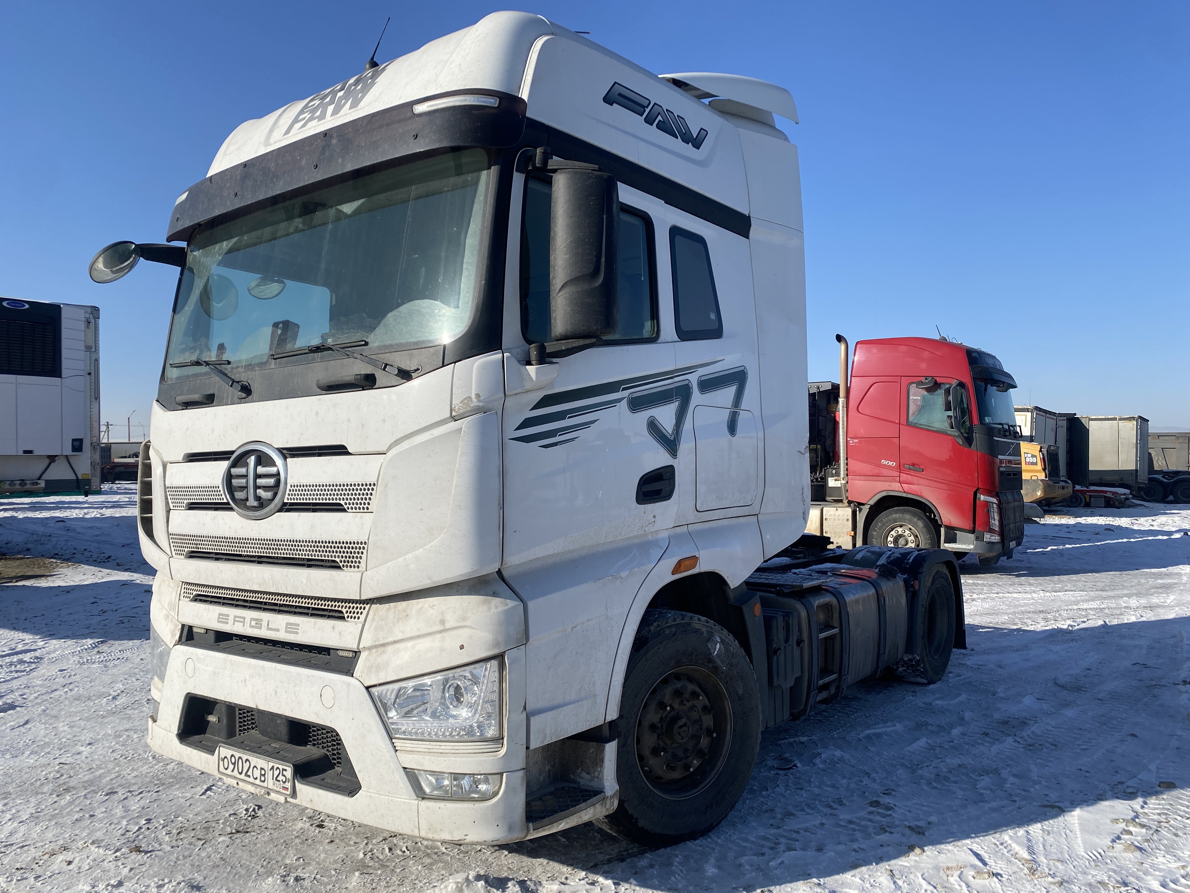 FAW J7 4x2 Седельный тягач 2023 г. - фото 3