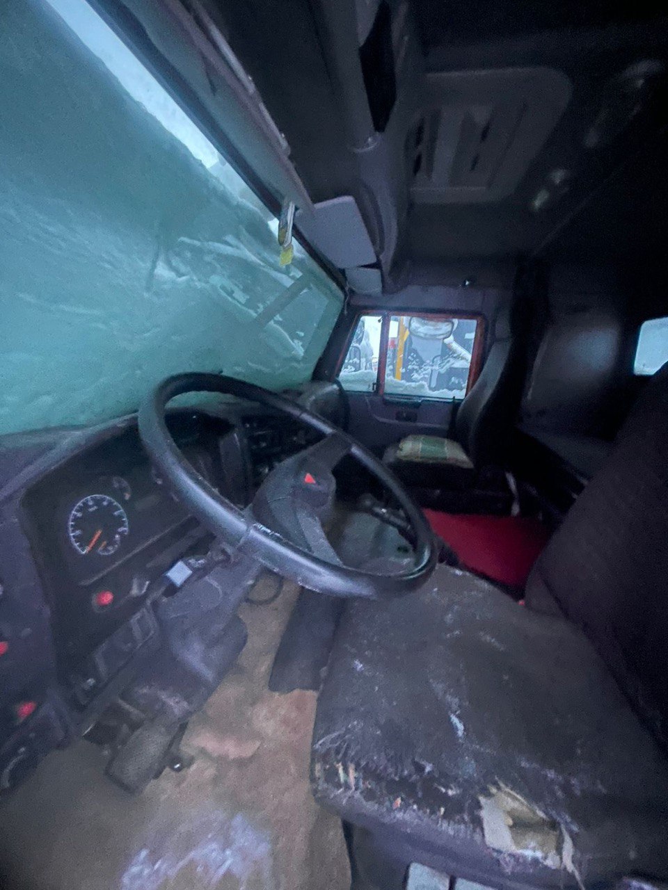 УралСпецТранс 5453* на шасси КамАЗ 43118 6x6 Автотопливозаправщик 2022 г. - фото 9