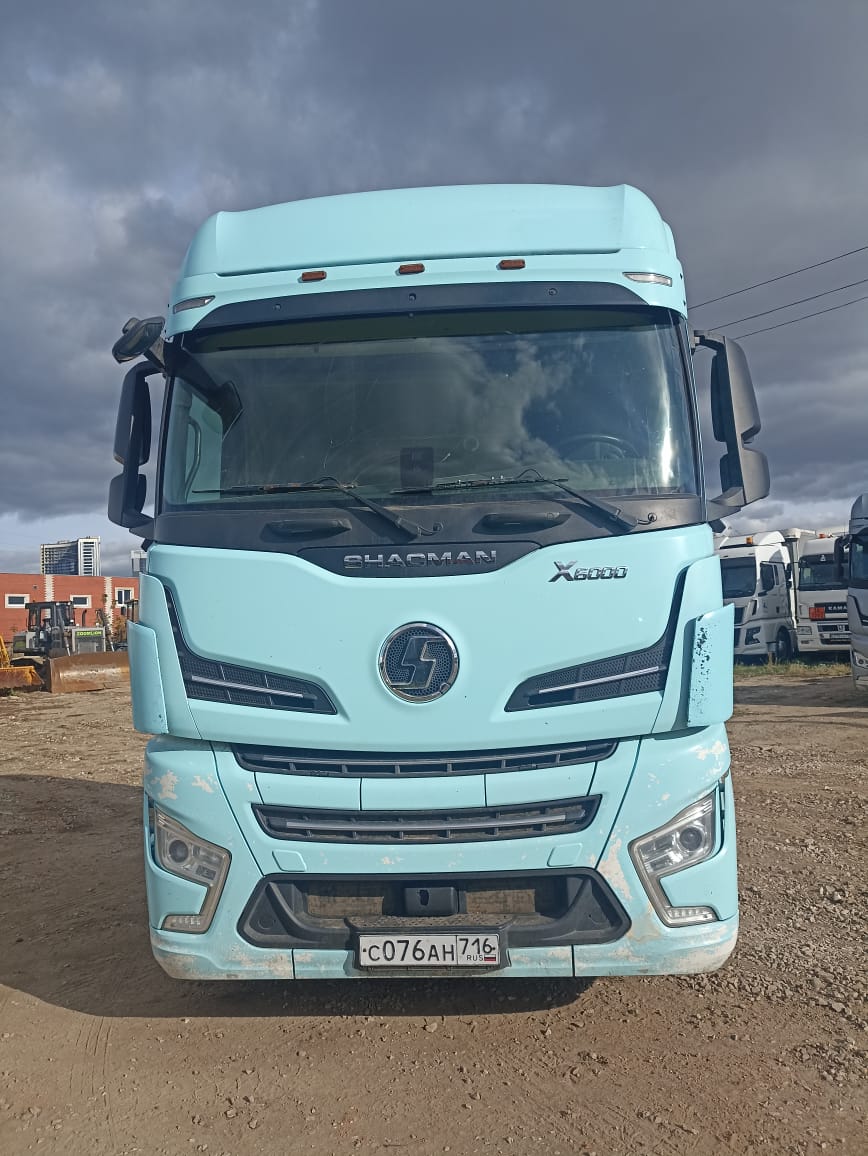 Shacman (Shaanxi) SX* 4x2 Седельный тягач 2023 г.