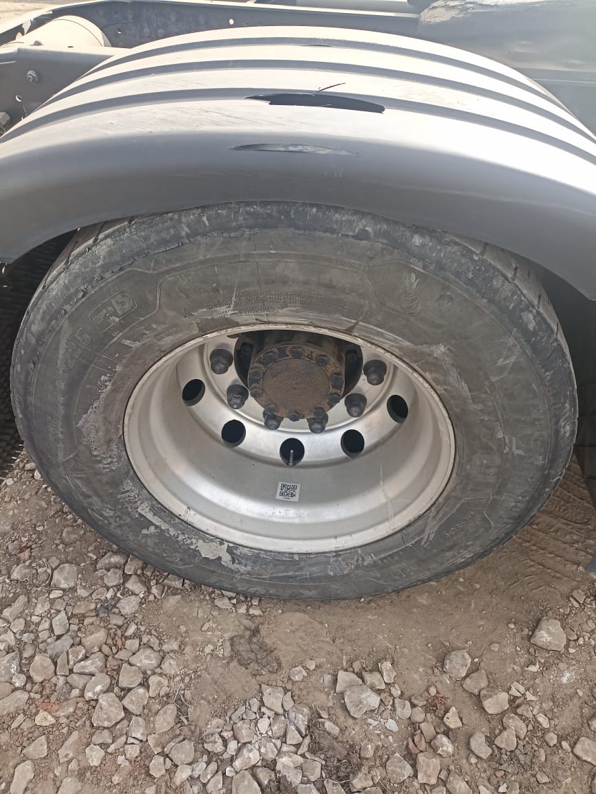 Shacman (Shaanxi) SX* 4x2 Седельный тягач 2023 г. - фото 13