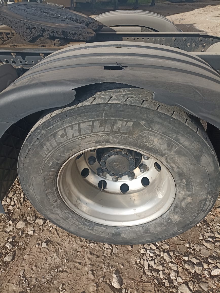 Shacman (Shaanxi) SX* 4x2 Седельный тягач 2023 г. - фото 14