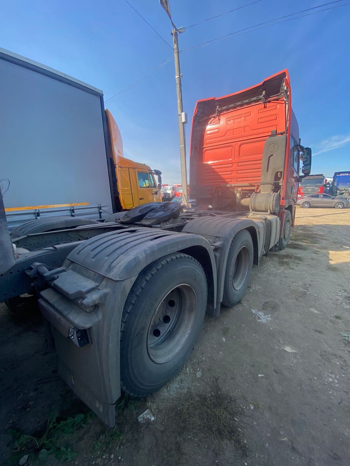 Shacman (Shaanxi) SX* 6x4 Седельный тягач 2024 г. - фото 4