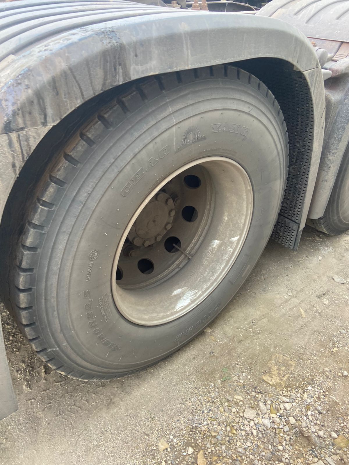 Shacman (Shaanxi) SX* 6x4 Седельный тягач 2024 г. - фото 14