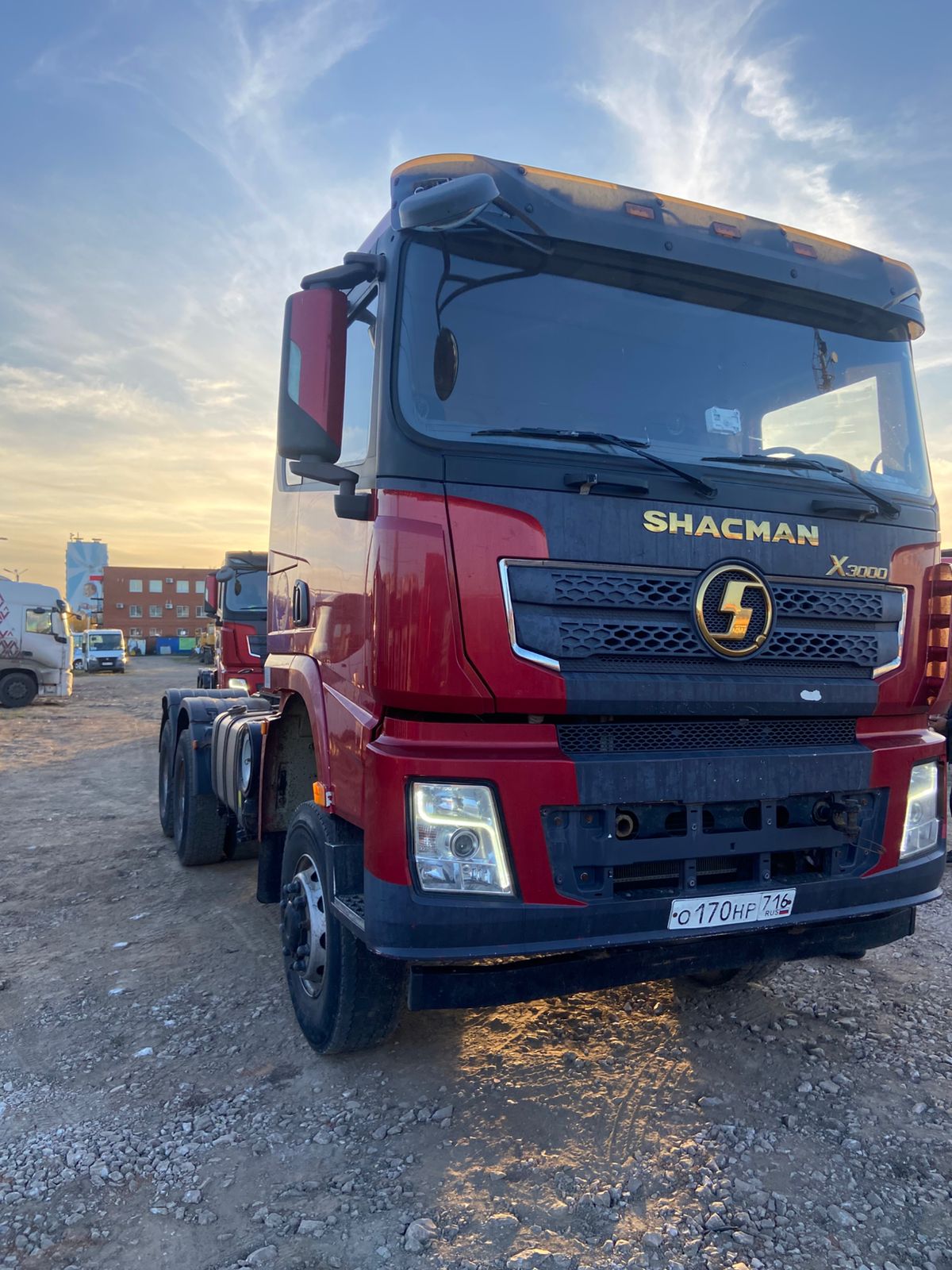 Shacman (Shaanxi) SX* 6x6 Седельный тягач 2022 г. - фото 2