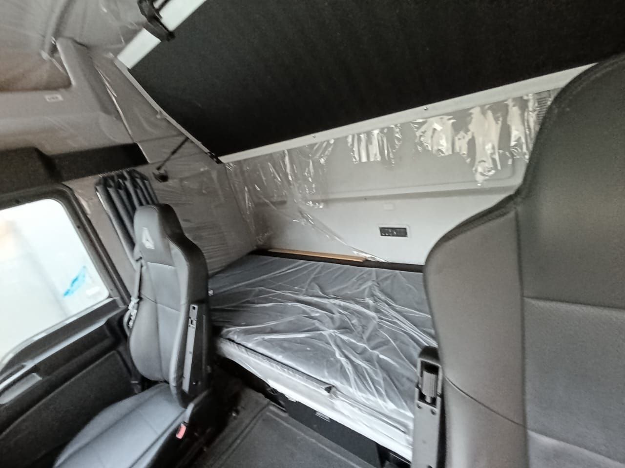 SITRAK C7H 4x2 Седельный тягач 2023 г. - фото 6