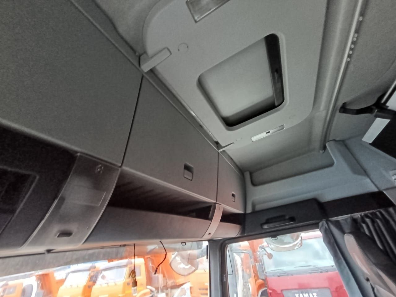 SITRAK C7H 4x2 Седельный тягач 2023 г. - фото 10