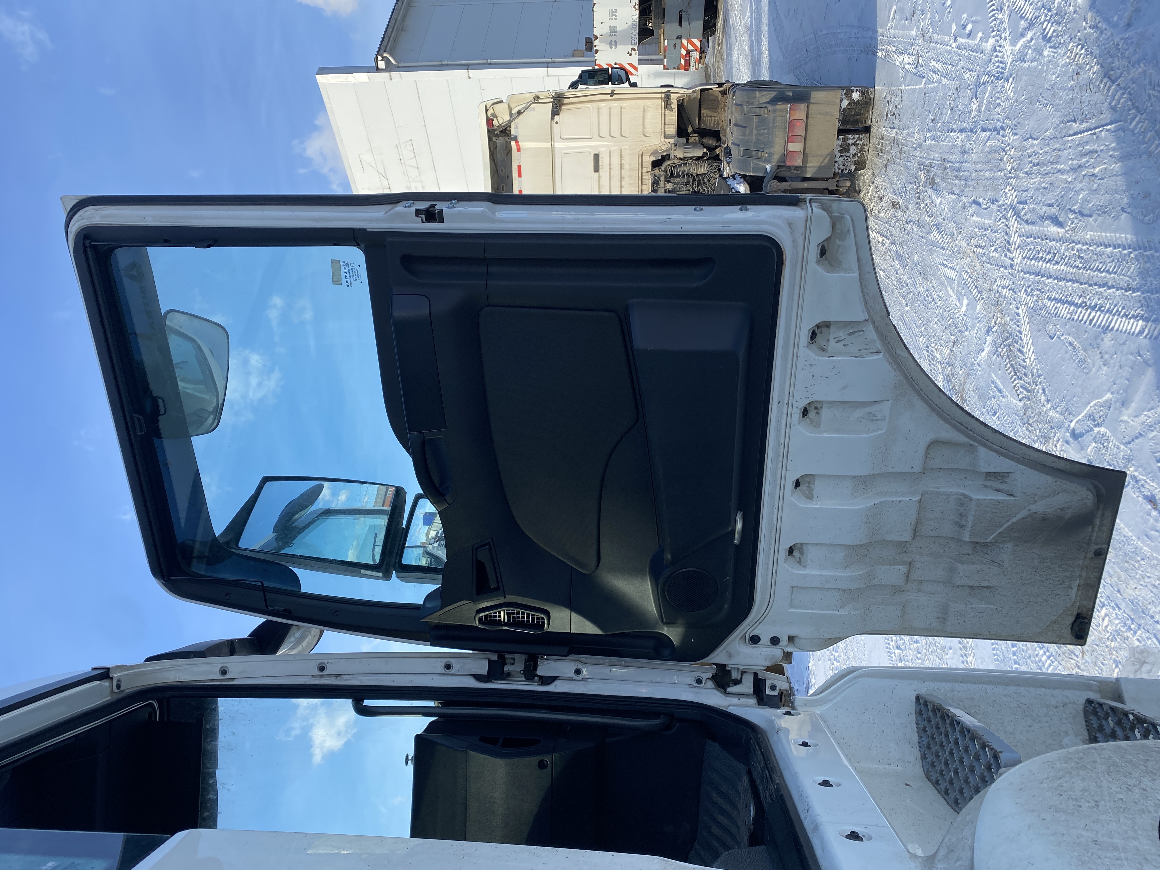 SITRAK C7H 4x2 Седельный тягач 2023 г. - фото 10