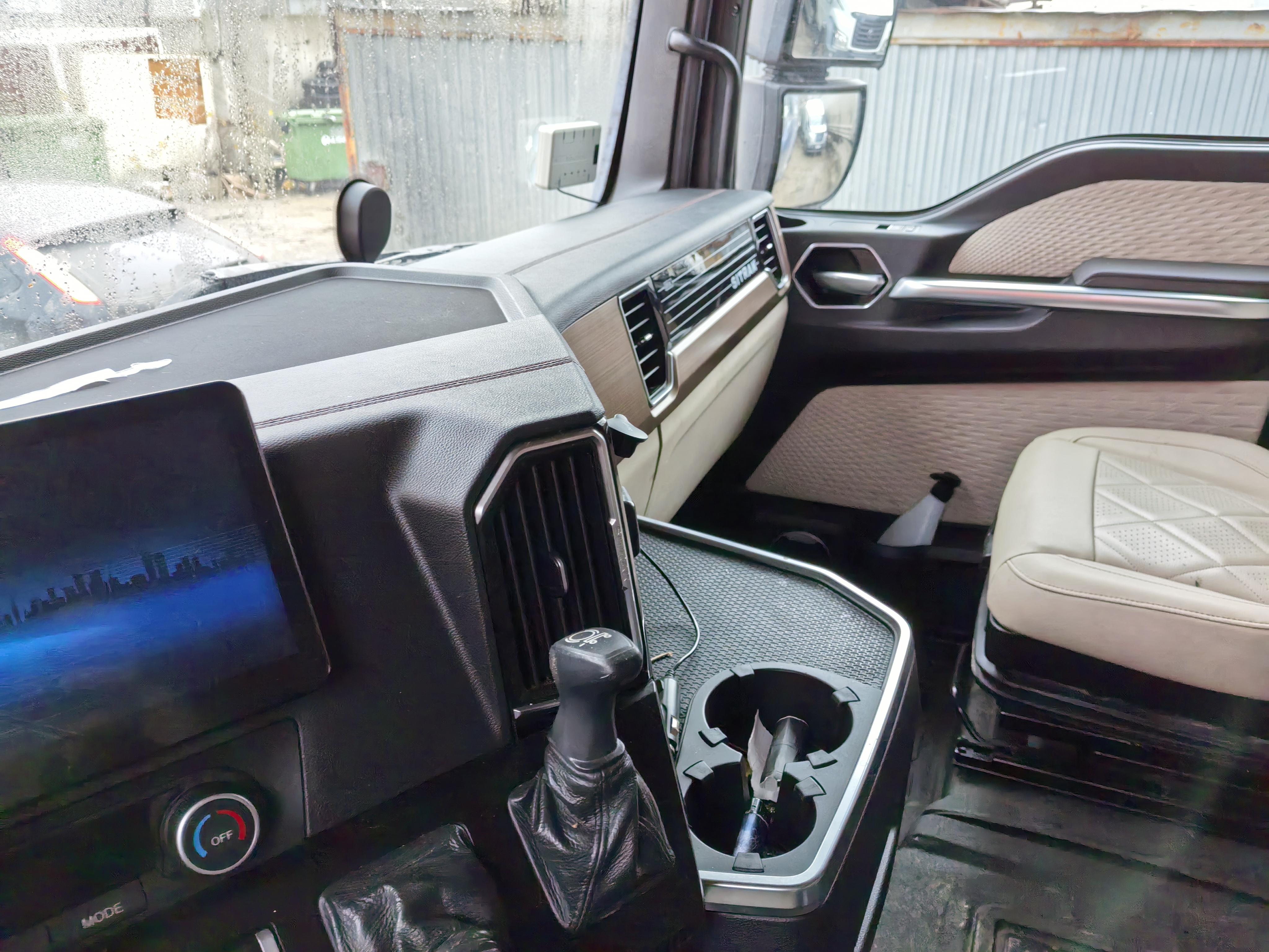 SITRAK C7H 6x4 Седельный тягач 2023 г. - фото 9