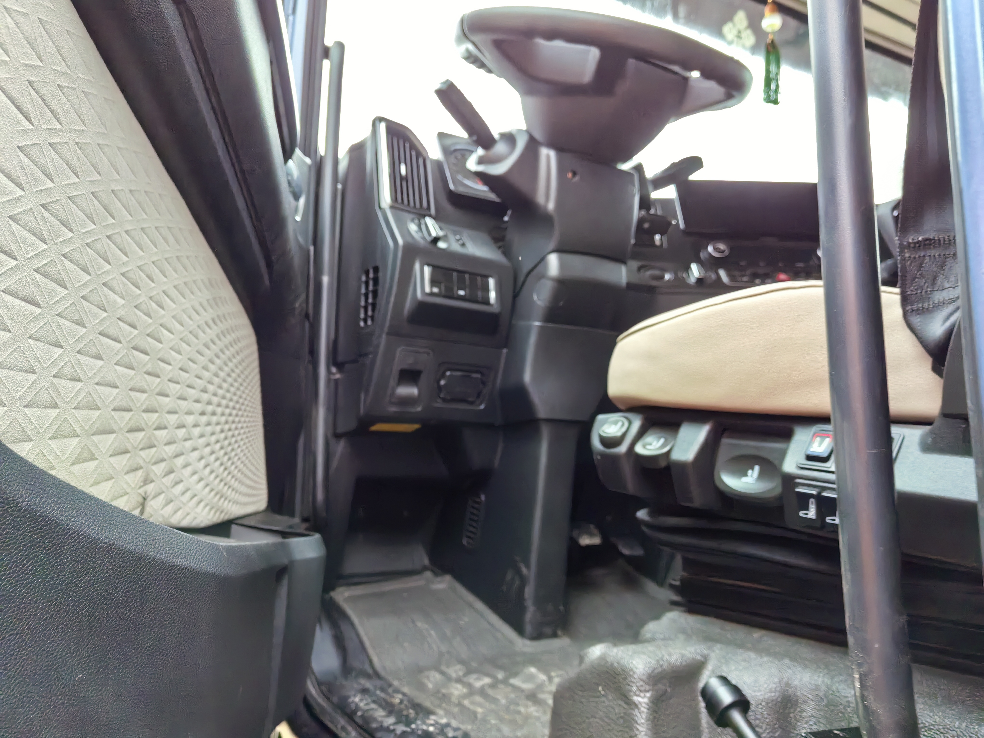 SITRAK C7H 6x4 Седельный тягач 2023 г. - фото 10