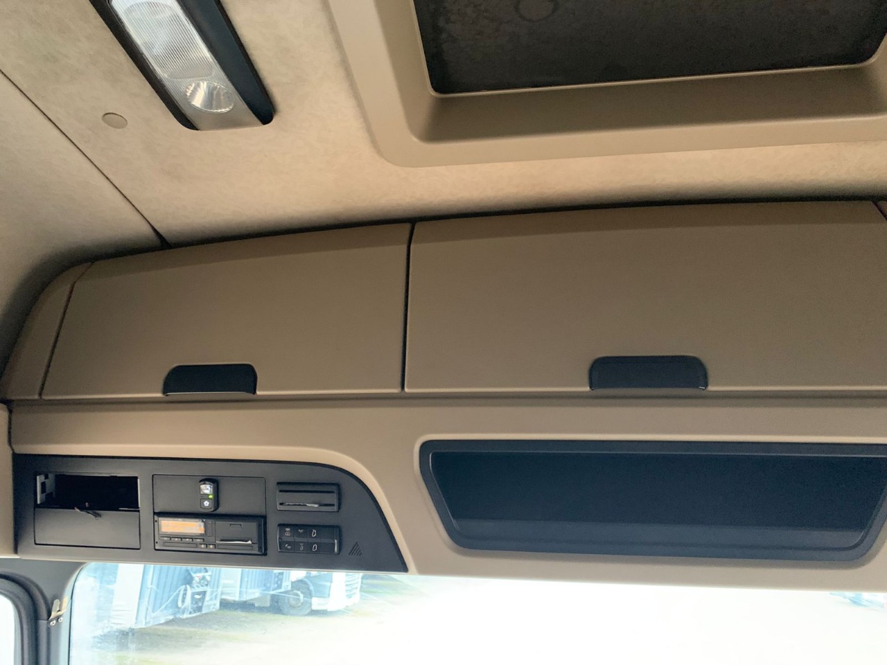 Mercedes-Benz ACTROS 4x2 Седельный тягач 2020 г. - фото 6