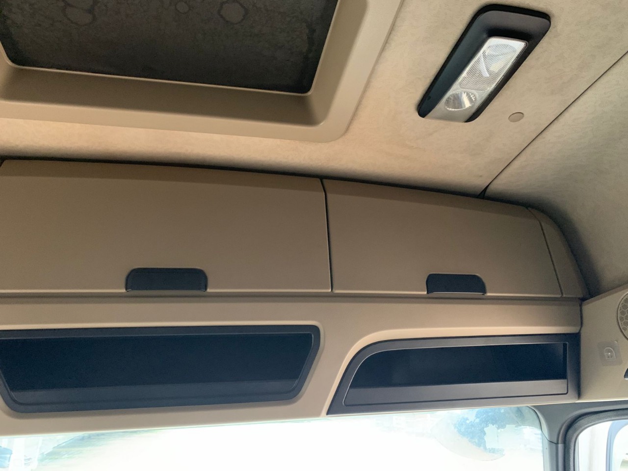 Mercedes-Benz ACTROS 4x2 Седельный тягач 2020 г. - фото 7