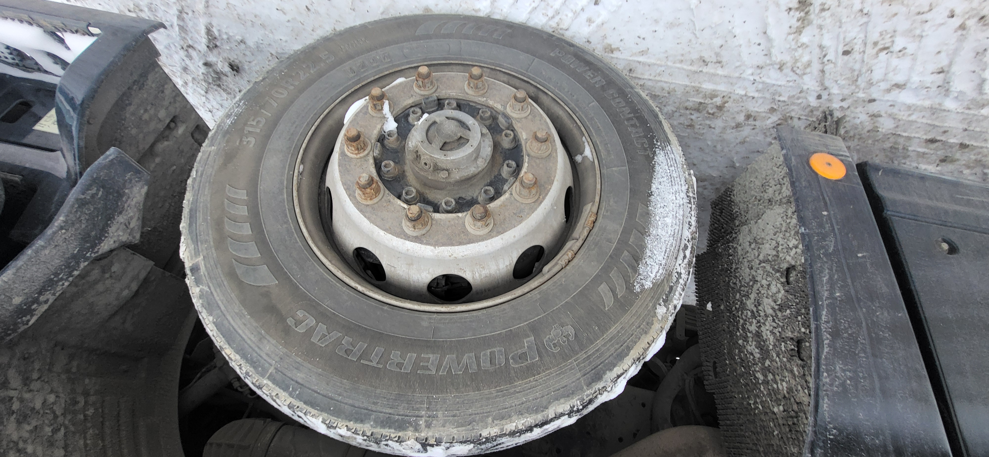 Foton AUMAN 4x2 Седельный тягач 2023 г. - фото 17