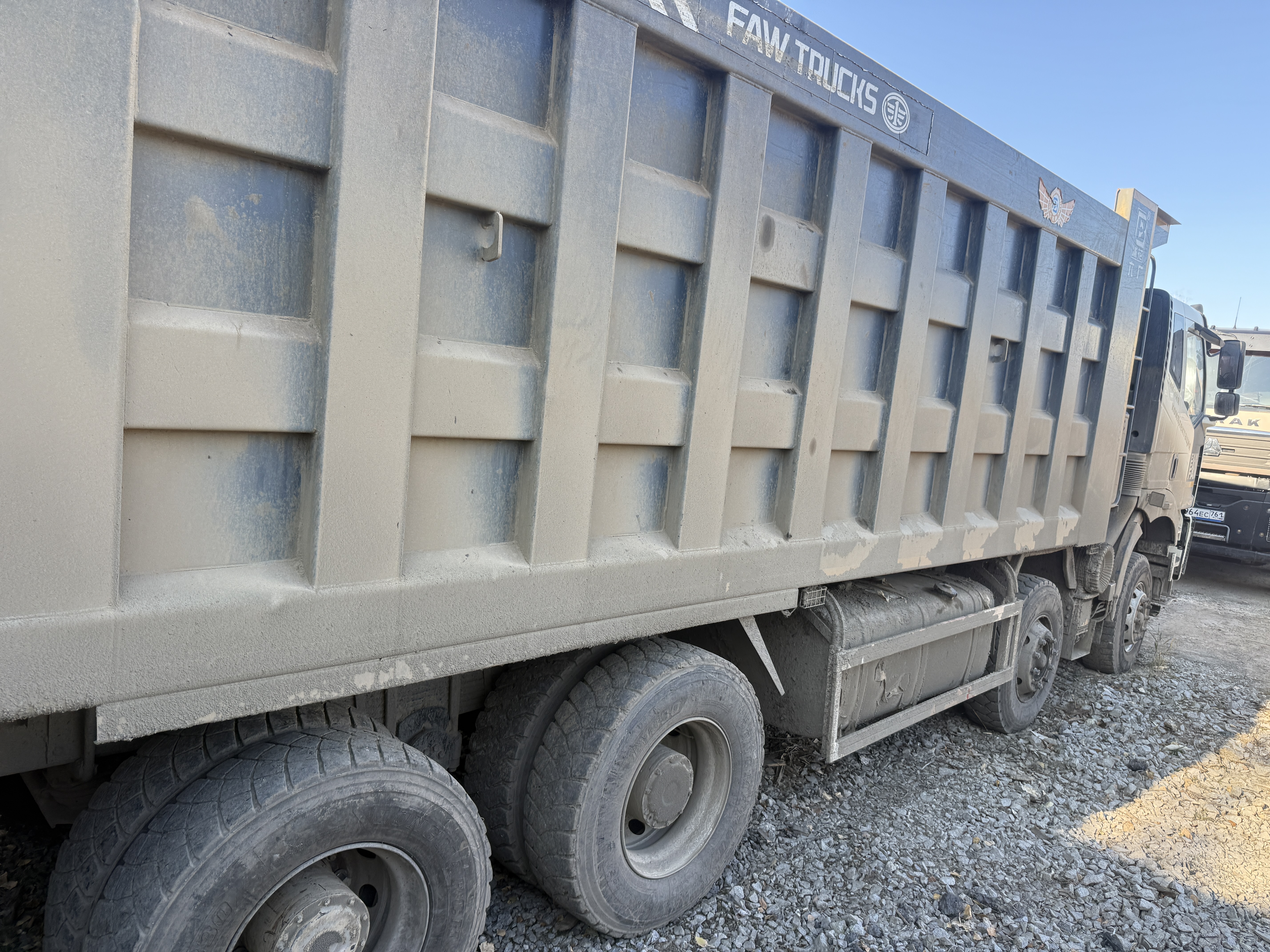 FAW J6 8x4 Самосвал 2023 г. - фото 5