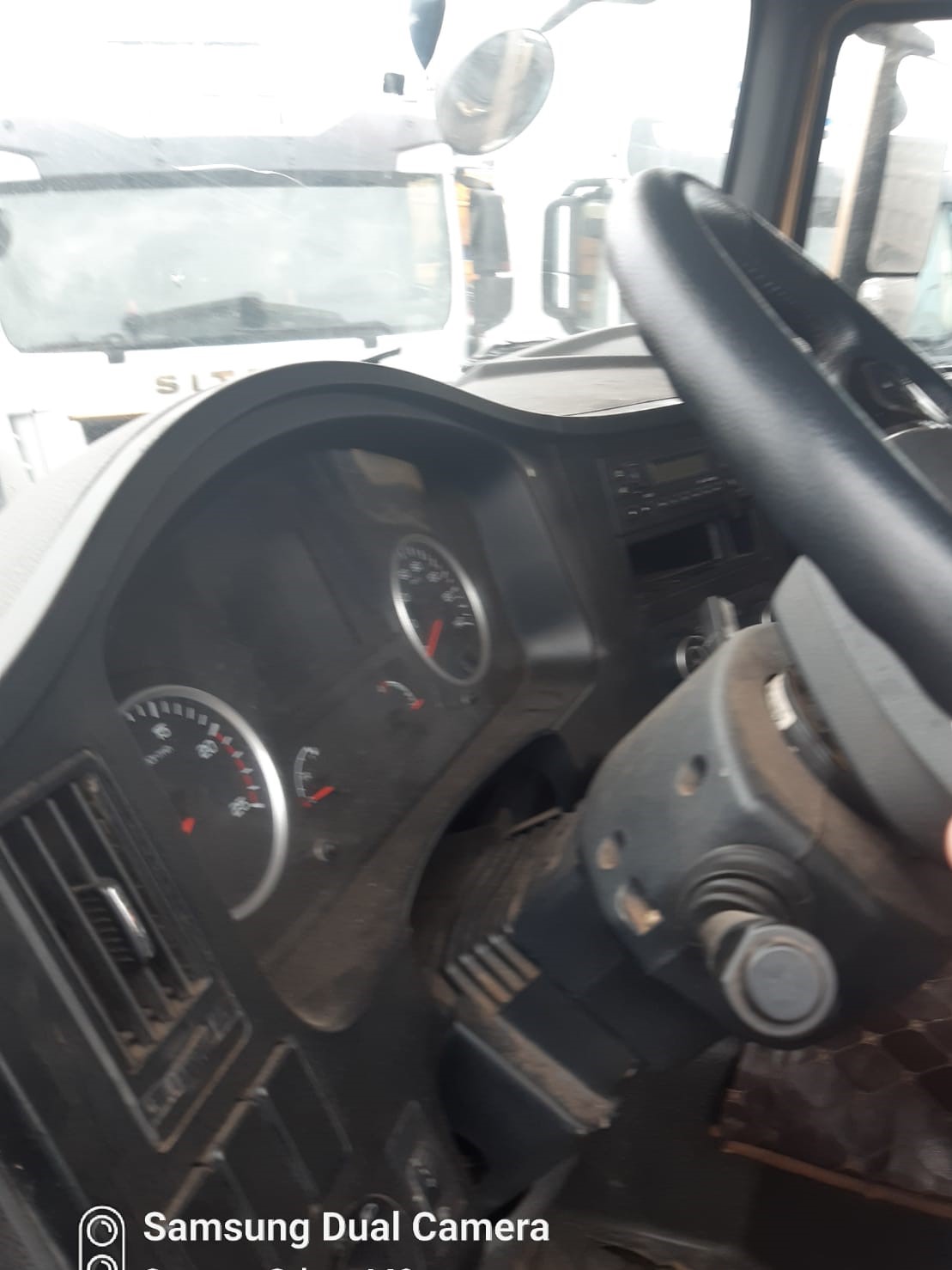 Shacman (Shaanxi) SX* 6x6 Седельный тягач 2022 г. - фото 7