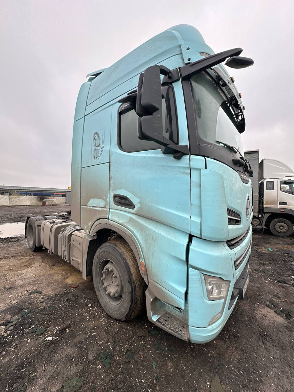 Shacman (Shaanxi) SX* 4x2 Седельный тягач 2023 г. - фото 2