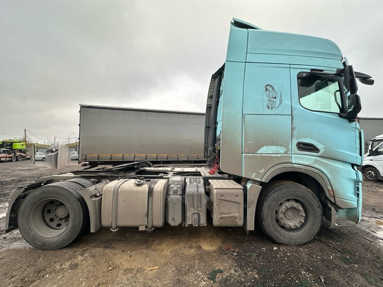 Shacman (Shaanxi) SX* 4x2 Седельный тягач 2023 г. - фото 4