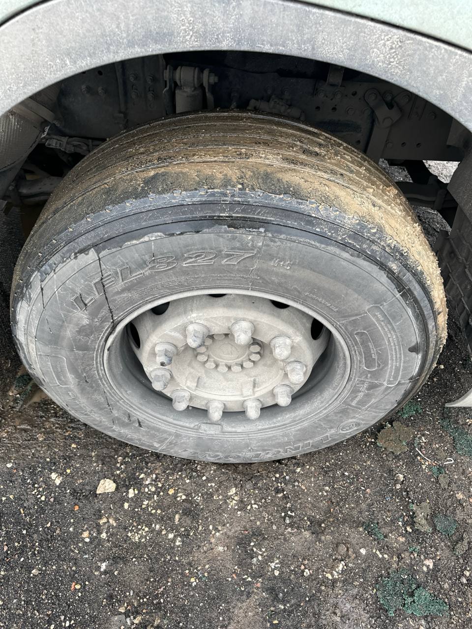 Shacman (Shaanxi) SX* 4x2 Седельный тягач 2023 г. - фото 13