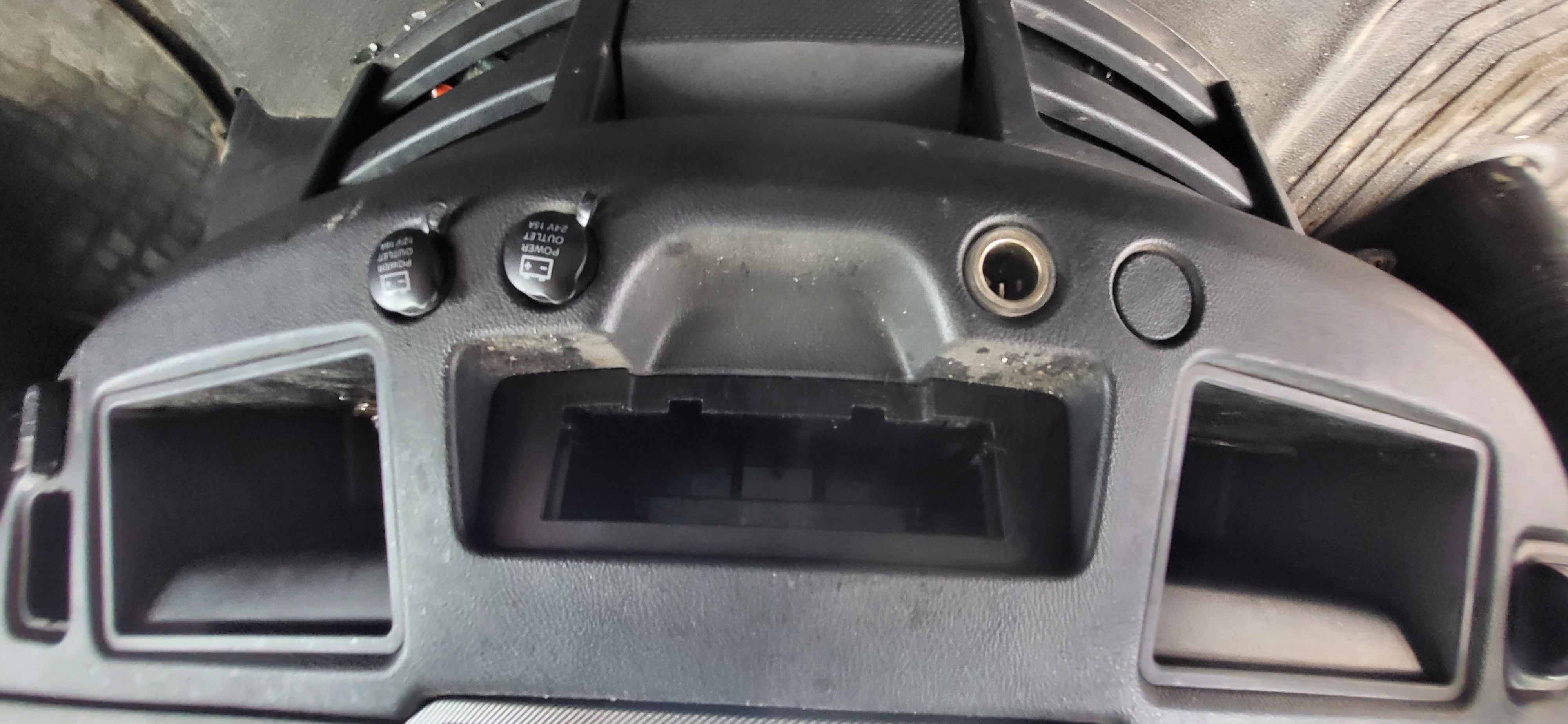 Foton AUMAN 4x2 Седельный тягач 2023 г. - фото 19