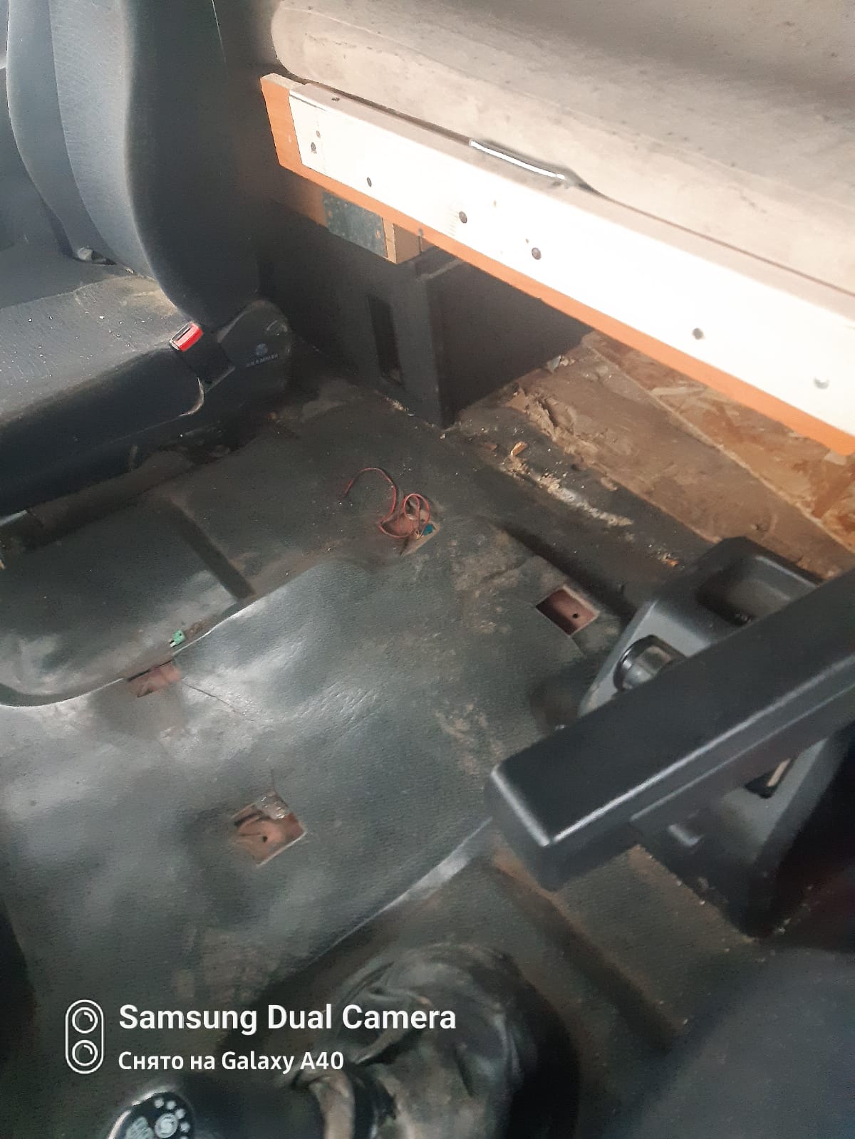 Shacman (Shaanxi) SX* 6x4 Седельный тягач 2022 г. - фото 9