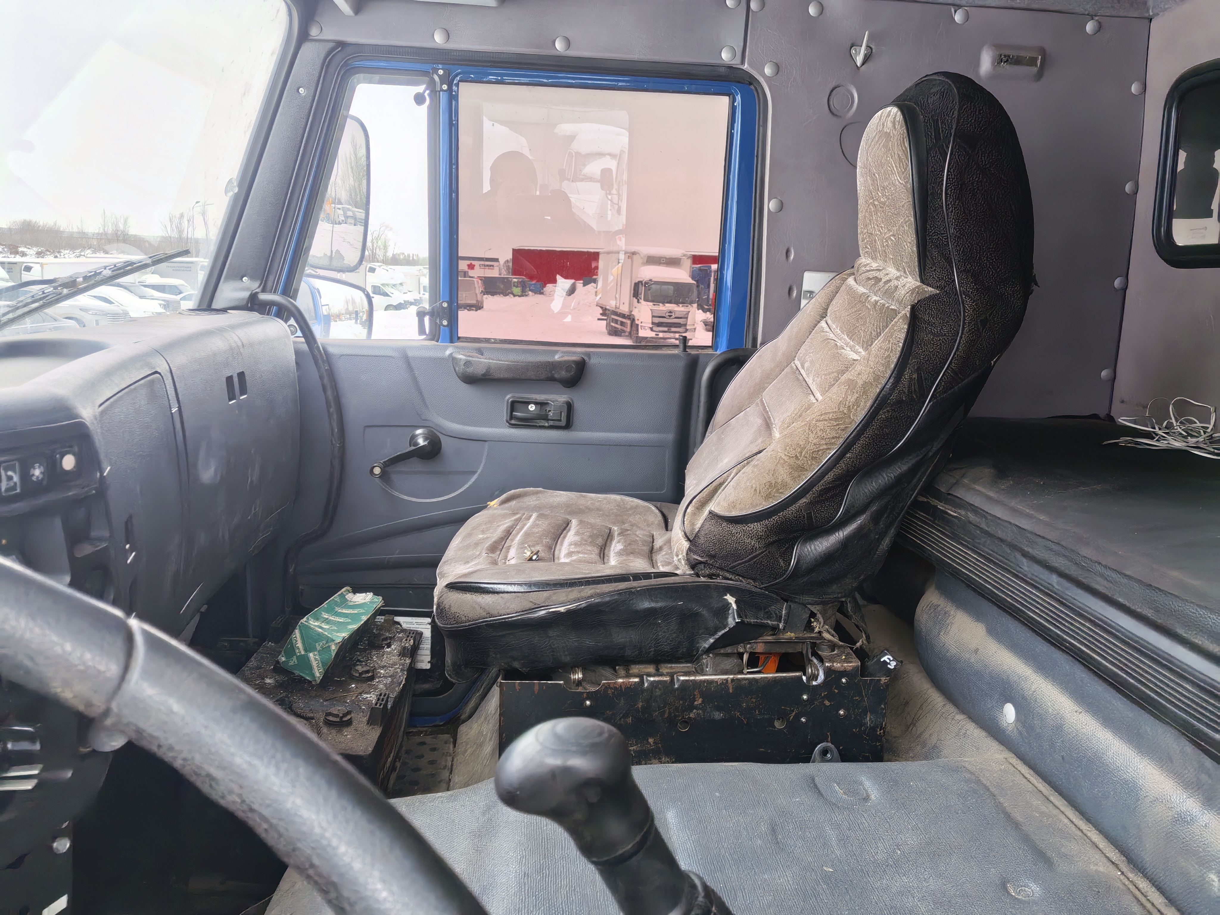 Галичский автокрановый завод (ГАКЗ) КМА-150* на шасси КамАЗ 65117 6x4 Бортовой с КМУ 2023 г. - фото 8