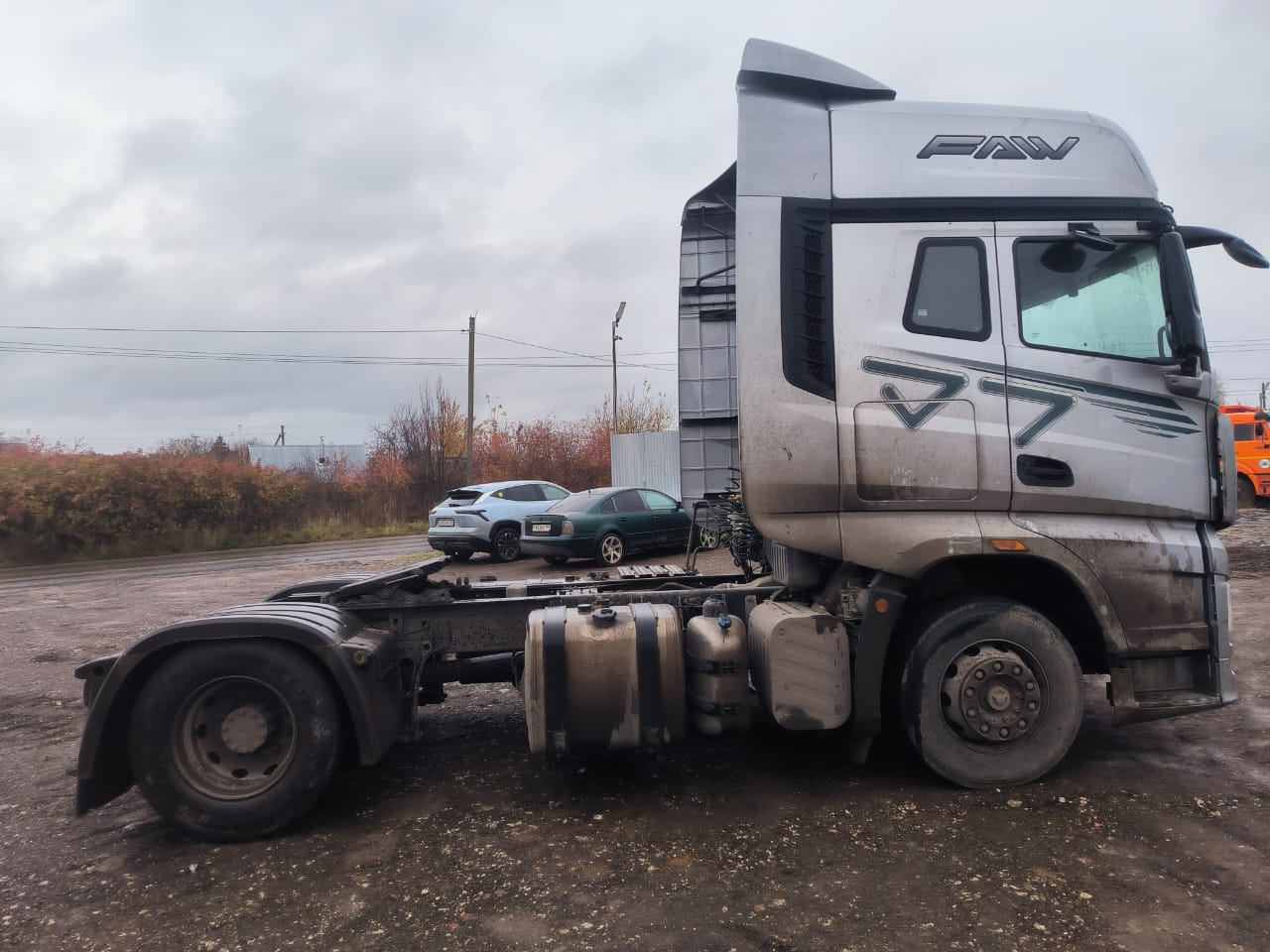 FAW J7 4x2 Седельный тягач 2023 г. - фото 4