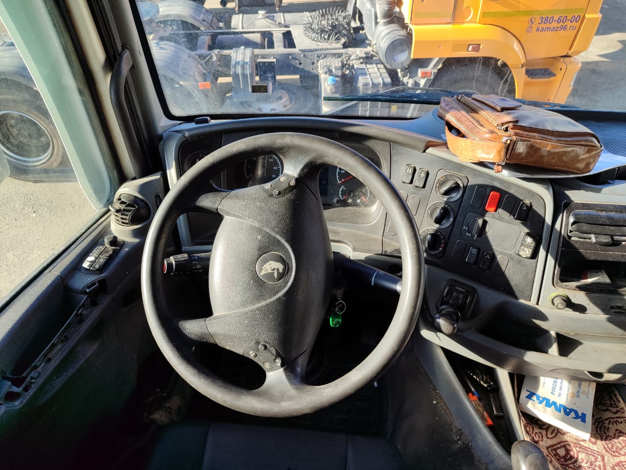 КамАЗ 65206 6x4 Седельный тягач 2019 г. - фото 11
