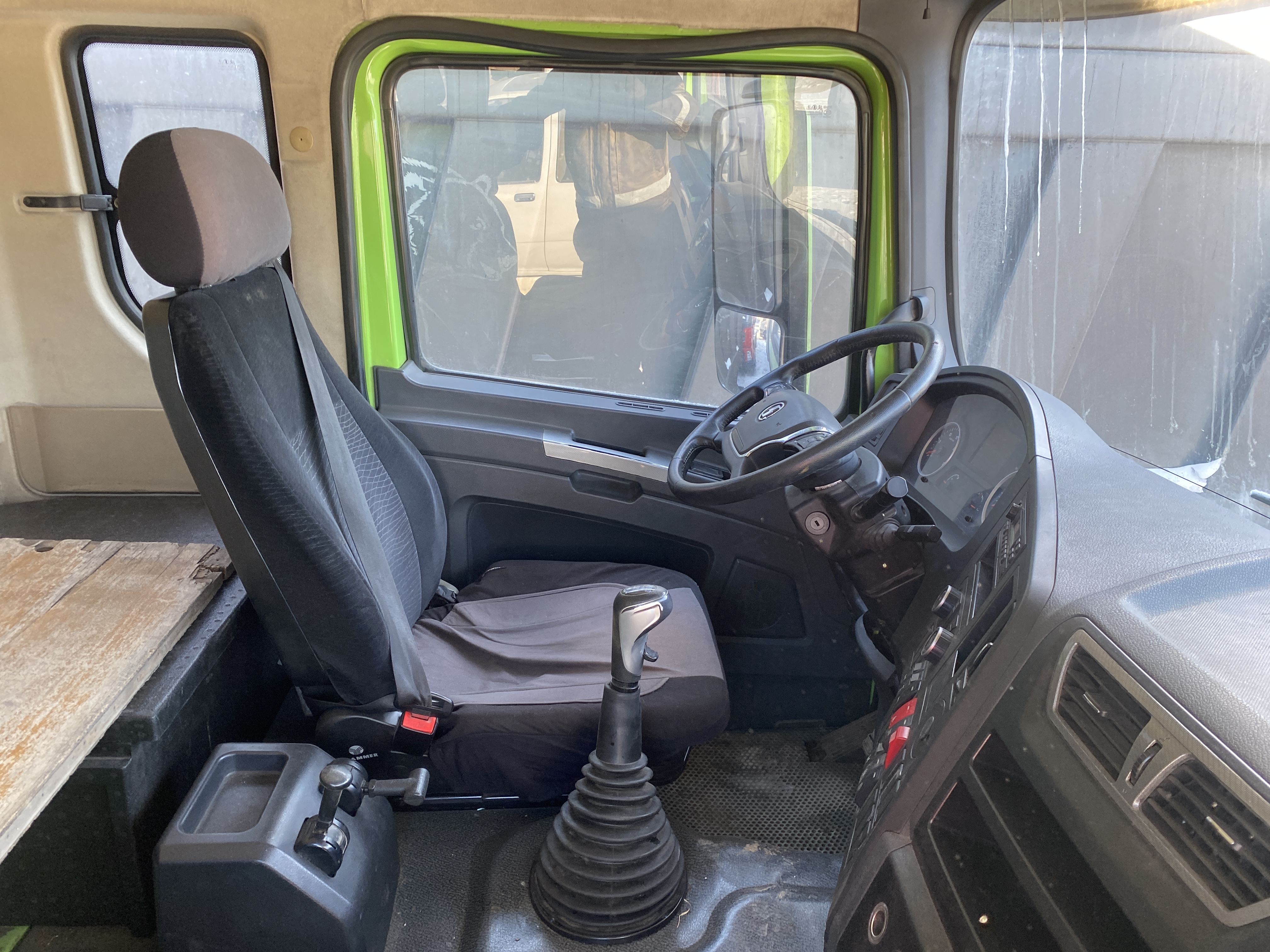 Shacman (Shaanxi) SX* 8x4 Самосвал 2023 г. - фото 9