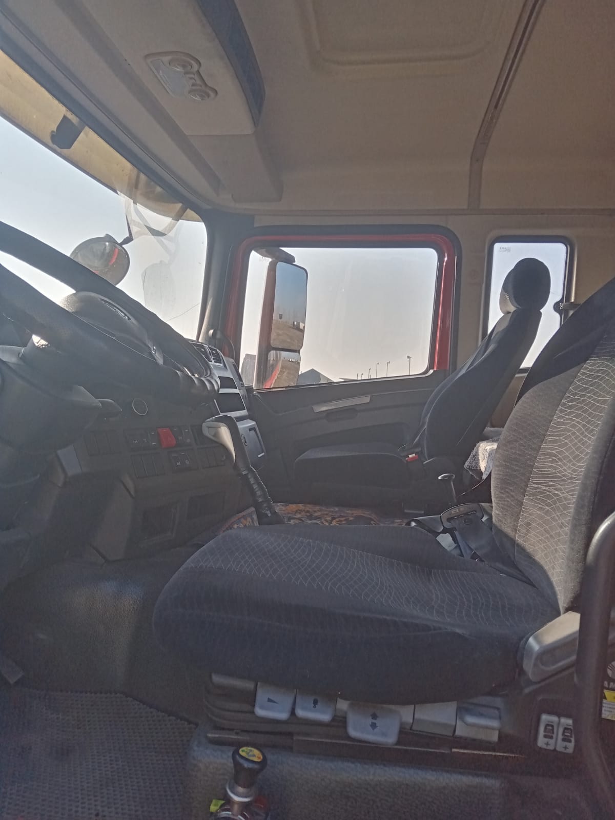 Shacman (Shaanxi) SX* 8x4 Самосвал 2022 г. - фото 7