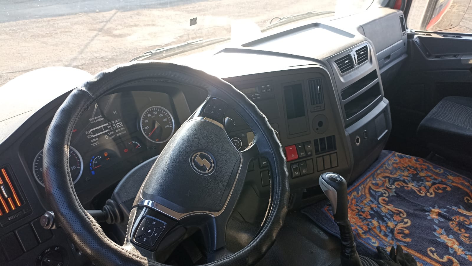 Shacman (Shaanxi) SX* 8x4 Самосвал 2022 г. - фото 9