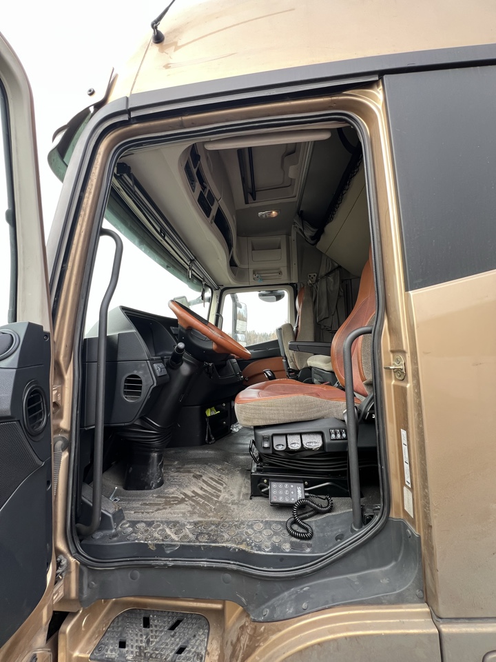 Foton AUMAN 4x2 Седельный тягач 2023 г. - фото 7