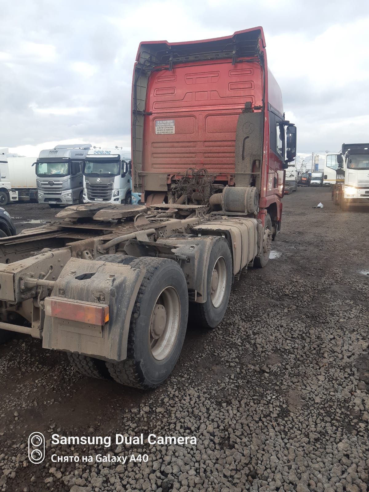 Shacman (Shaanxi) SX* 6x4 Седельный тягач 2022 г. - фото 5