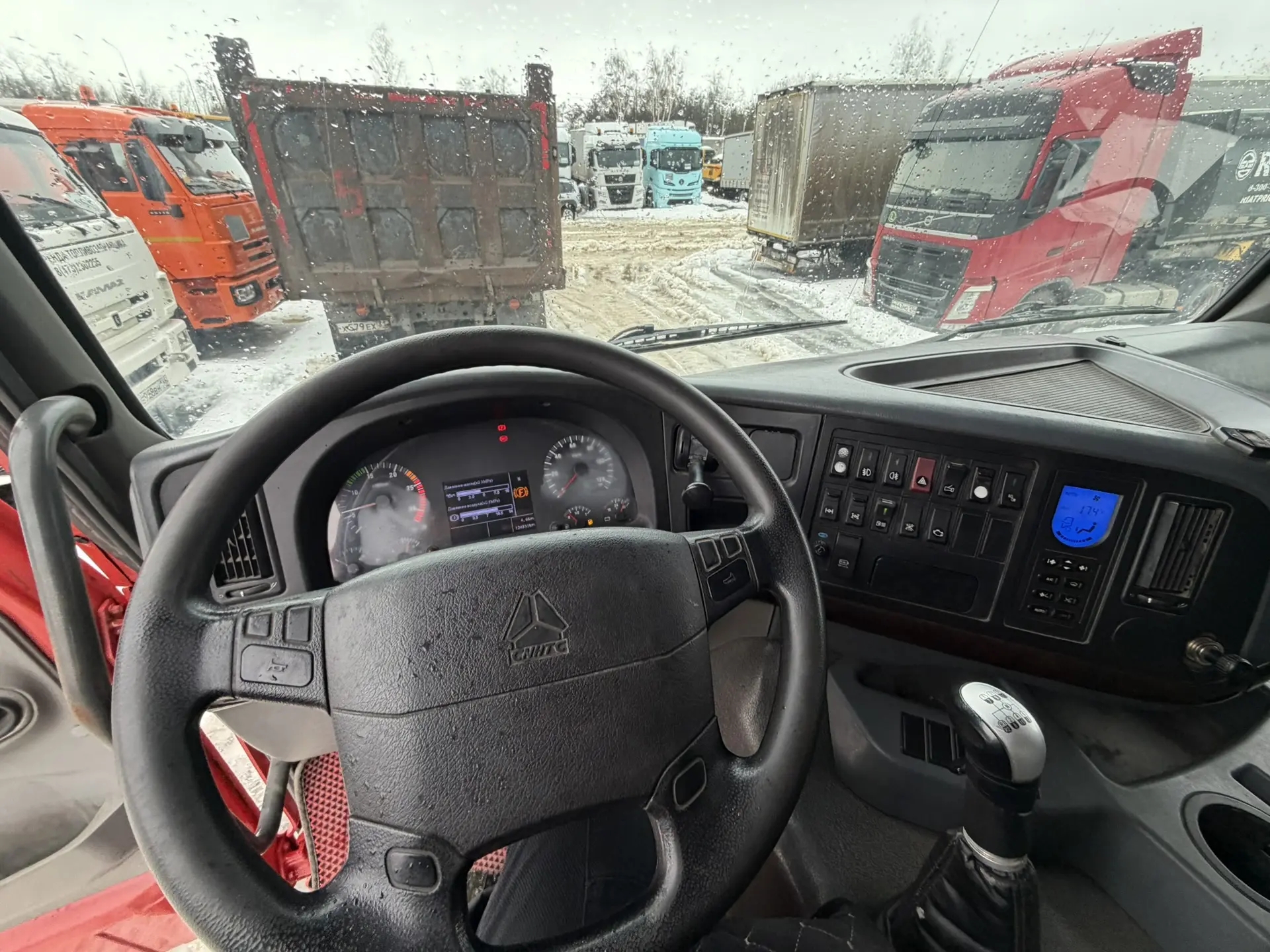 Howo ZZ* 6x4 Самосвал 2022 г. - фото 8