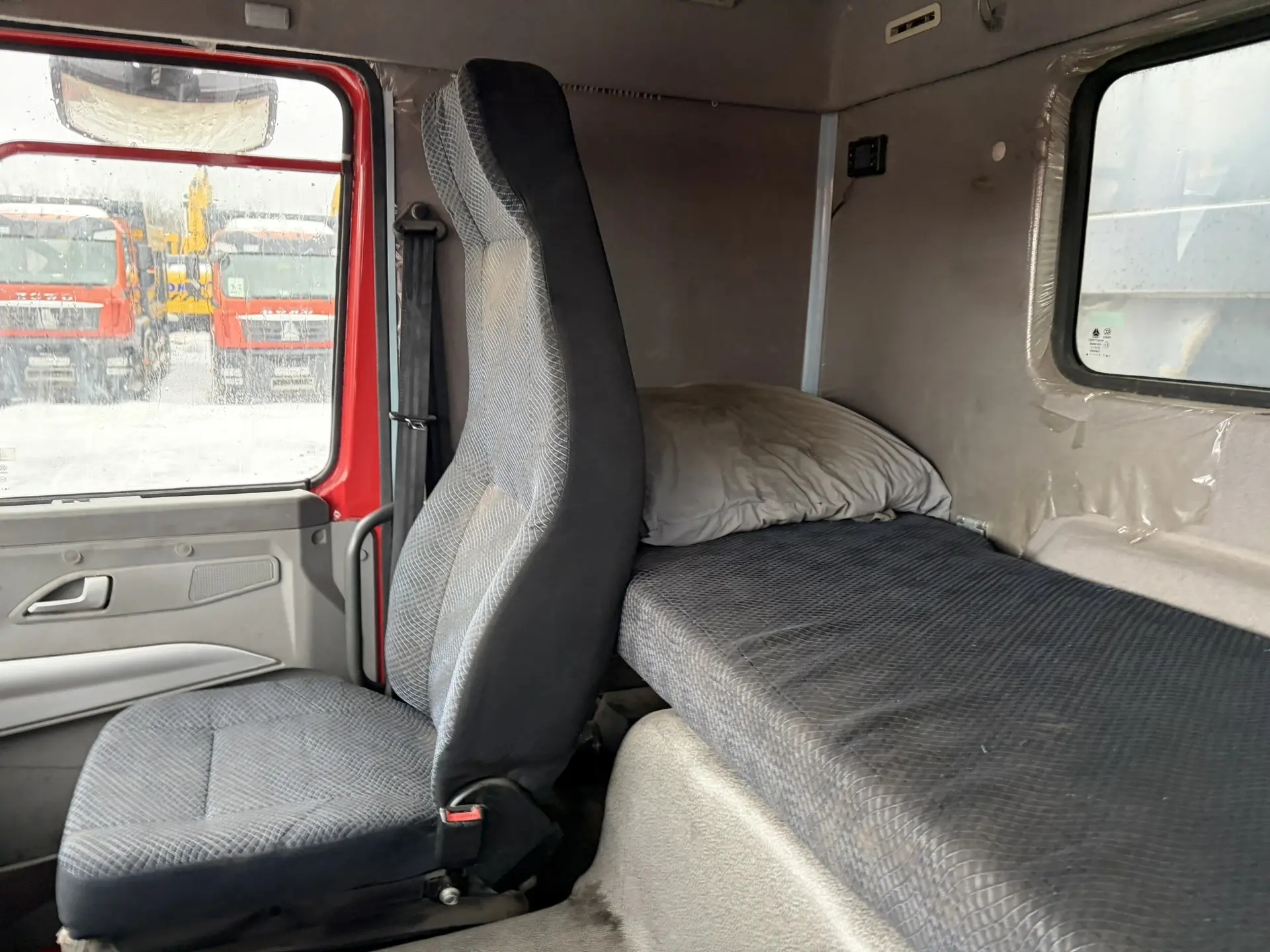 Howo ZZ* 6x4 Самосвал 2022 г. - фото 9