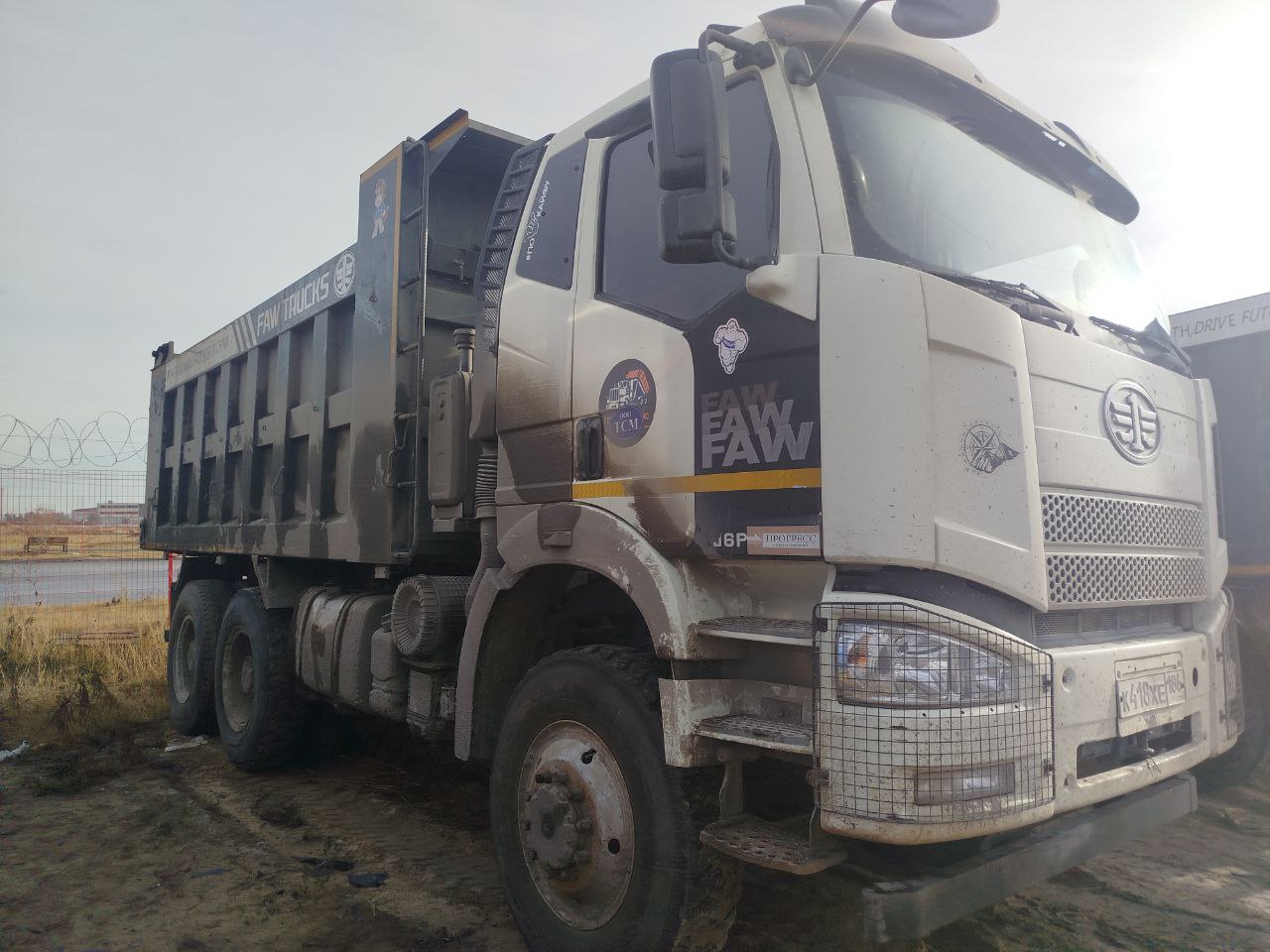 FAW J6 6x6 Самосвал 2023 г. - фото 3
