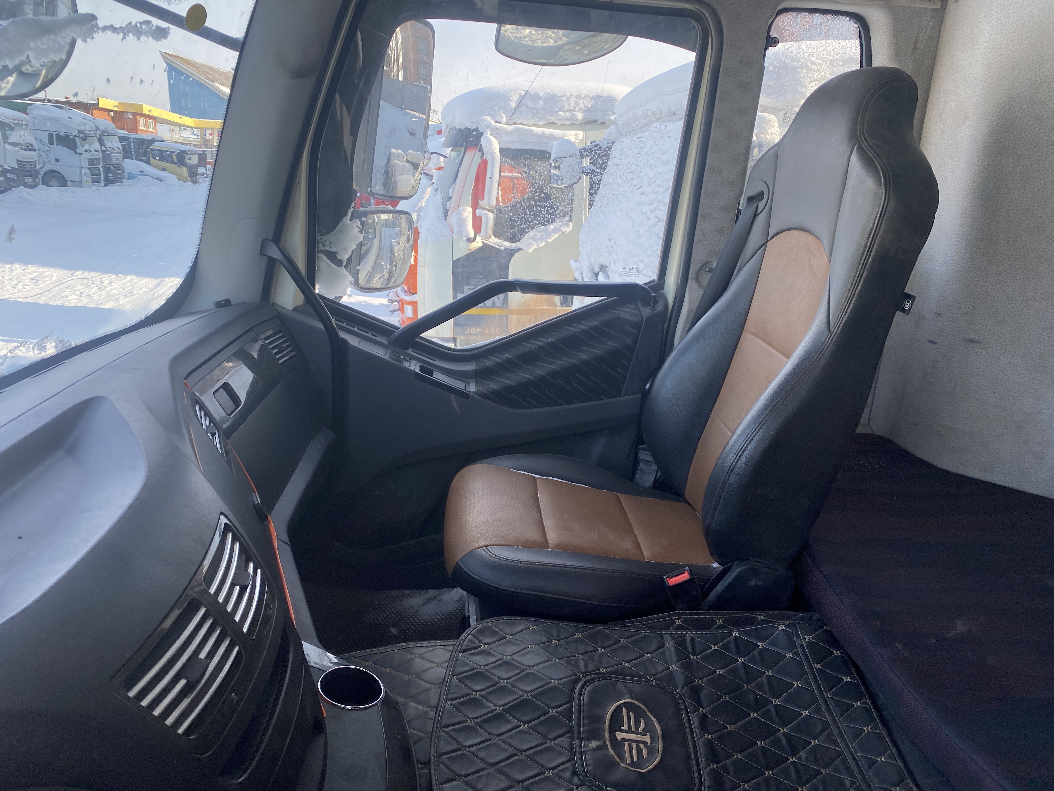 FAW J6 6x4 Самосвал 2022 г. - фото 9