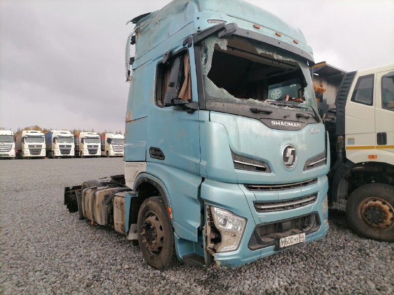 Shacman (Shaanxi) SX* 4x2 Седельный тягач 2023 г. - фото 3
