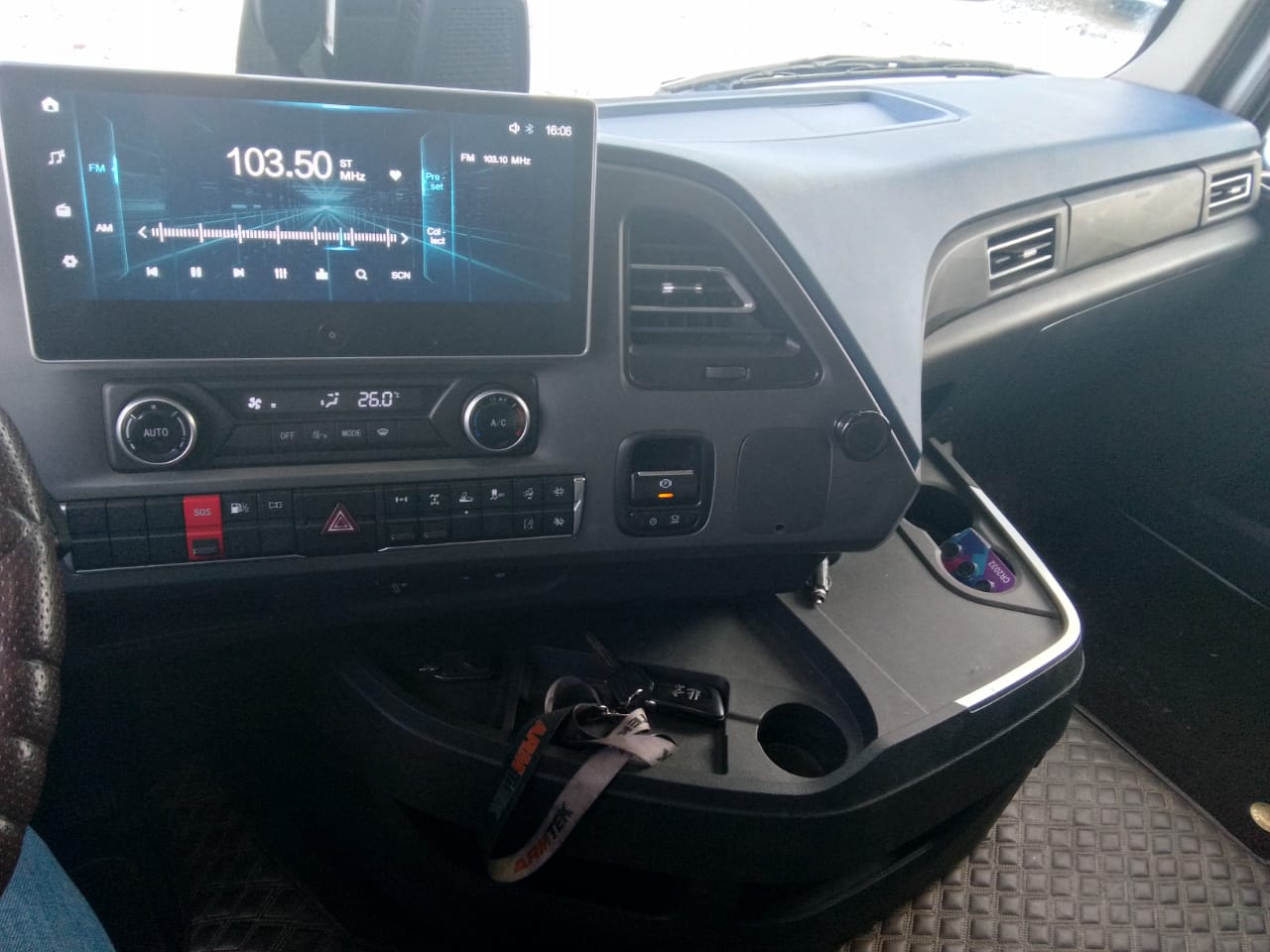 BEIJING BJ* 6x4 Седельный тягач 2023 г. - фото 15