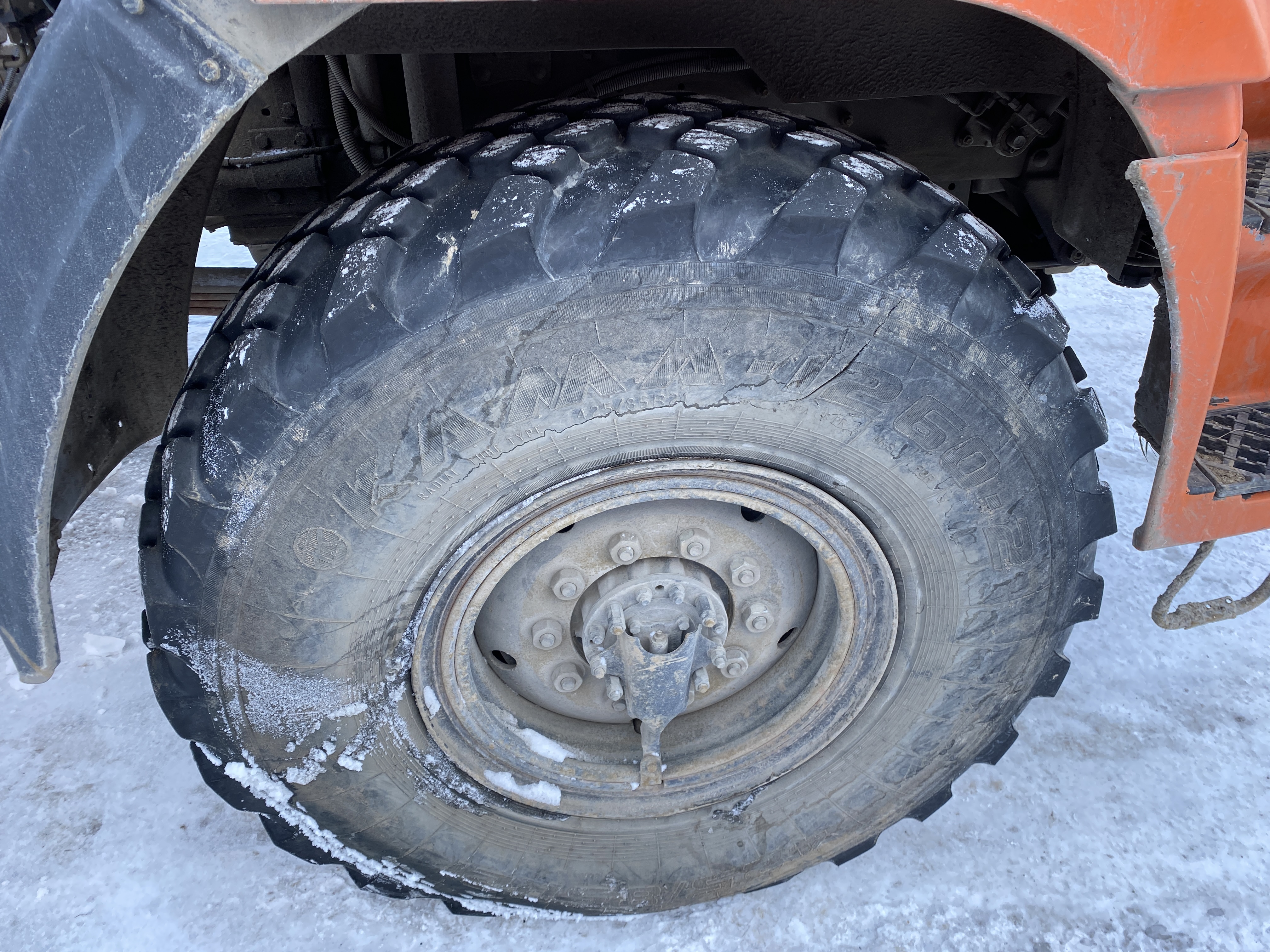 Кран центр "КАМАЗ" 659100 на шасси КамАЗ 43118 6x6 Бортовой с КМУ 2022 г. - фото 10