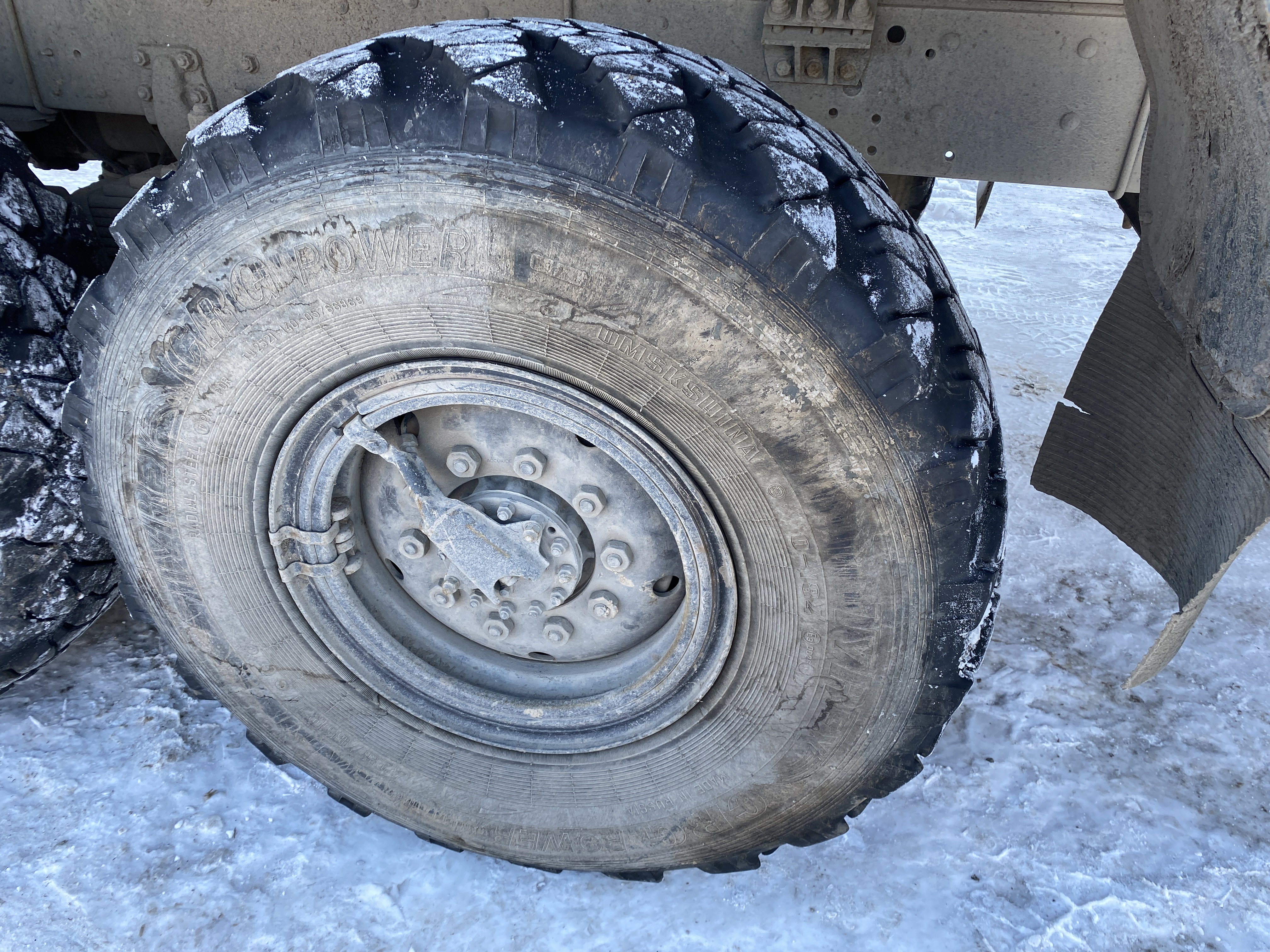 Кран центр "КАМАЗ" 659100 на шасси КамАЗ 43118 6x6 Бортовой с КМУ 2022 г. - фото 13