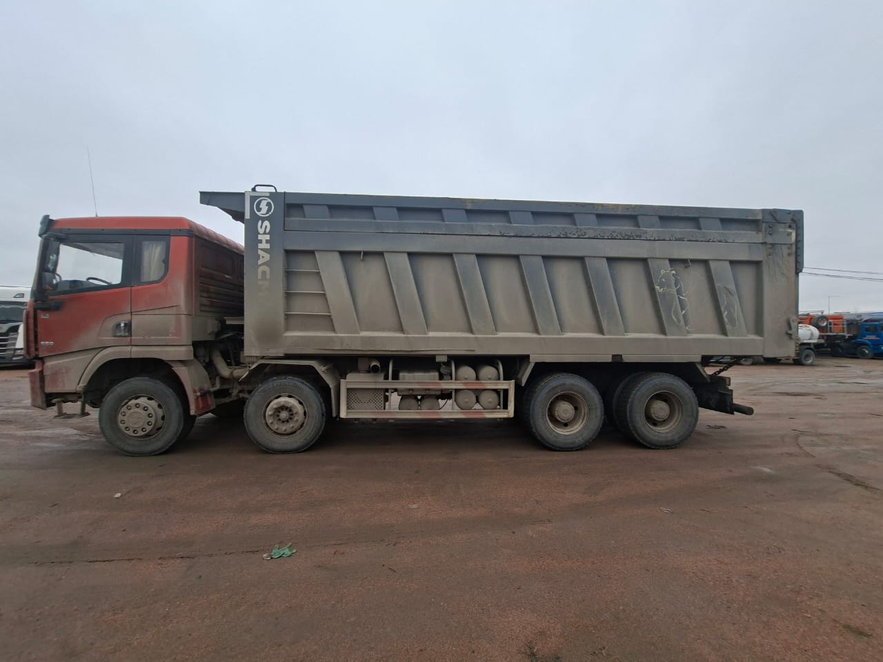 Shacman (Shaanxi) SX* 8x4 Самосвал 2024 г.