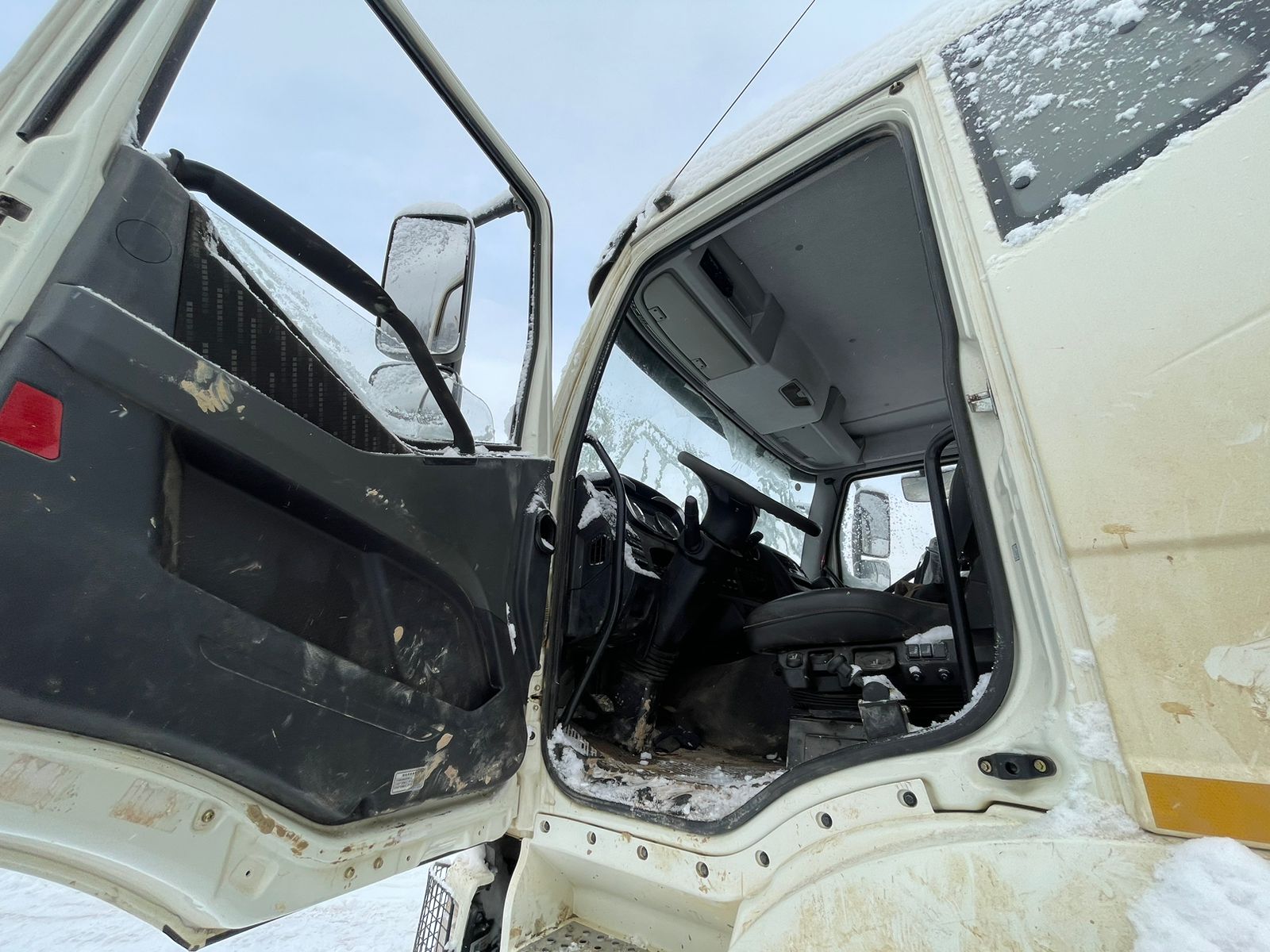 FAW J6 6x6 Самосвал 2023 г. - фото 8