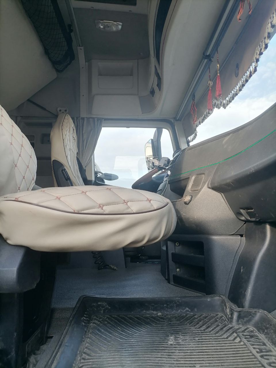 Foton AUMAN 4x2 Седельный тягач 2023 г. - фото 11