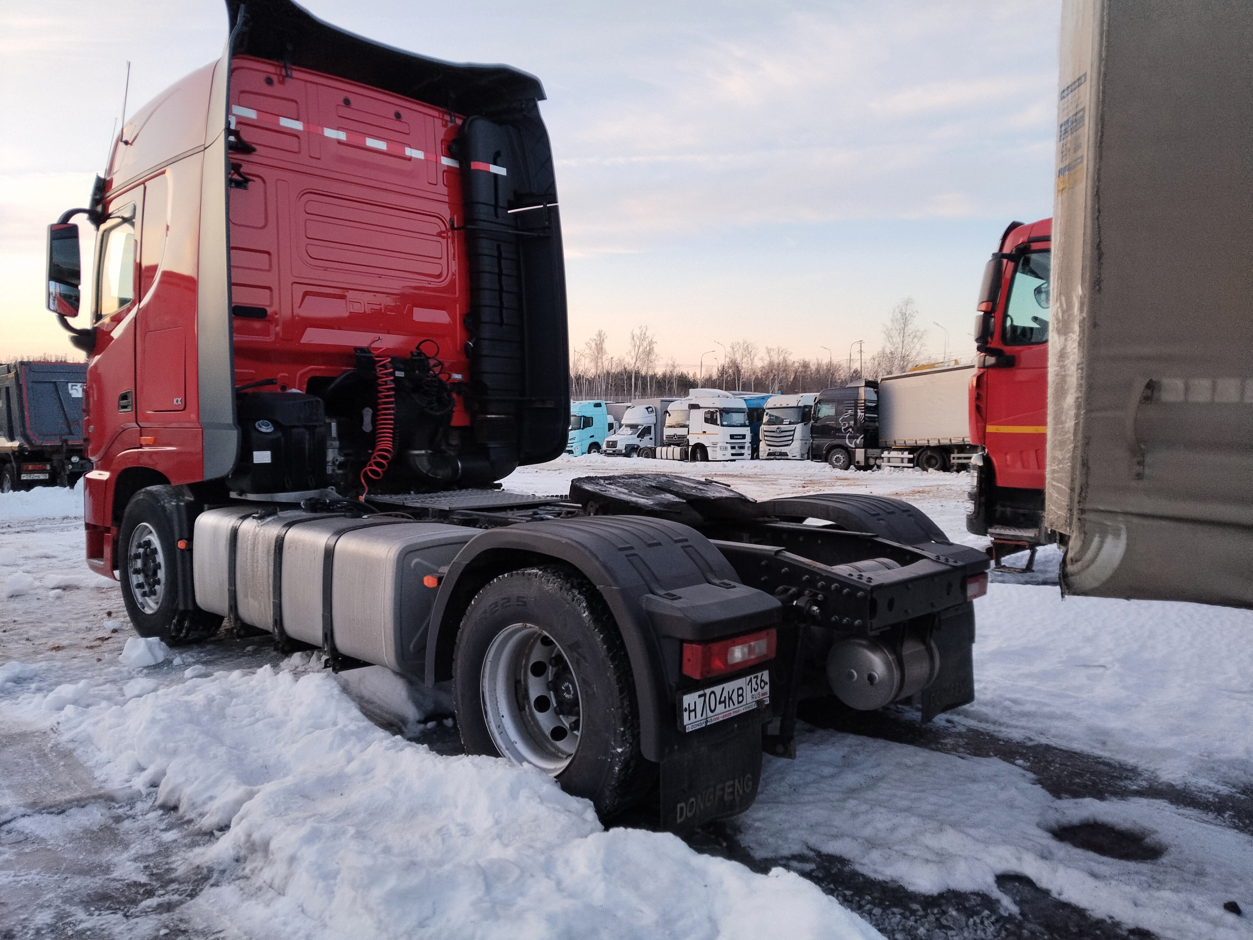 DongFeng KX 4x2 Седельный тягач 2023 г. - фото 5