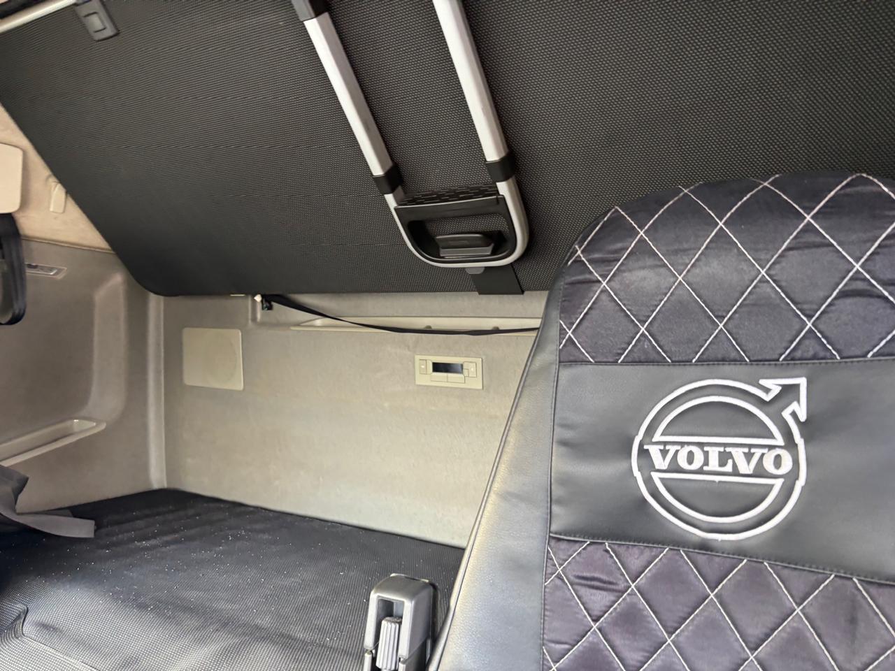 Volvo FH 4x2 Седельный тягач 2021 г. - фото 6