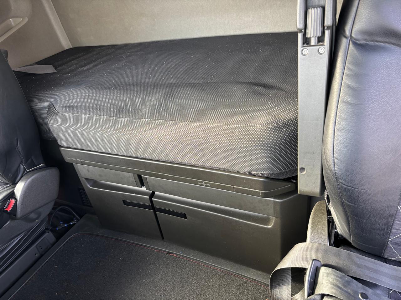 Volvo FH 4x2 Седельный тягач 2021 г. - фото 7